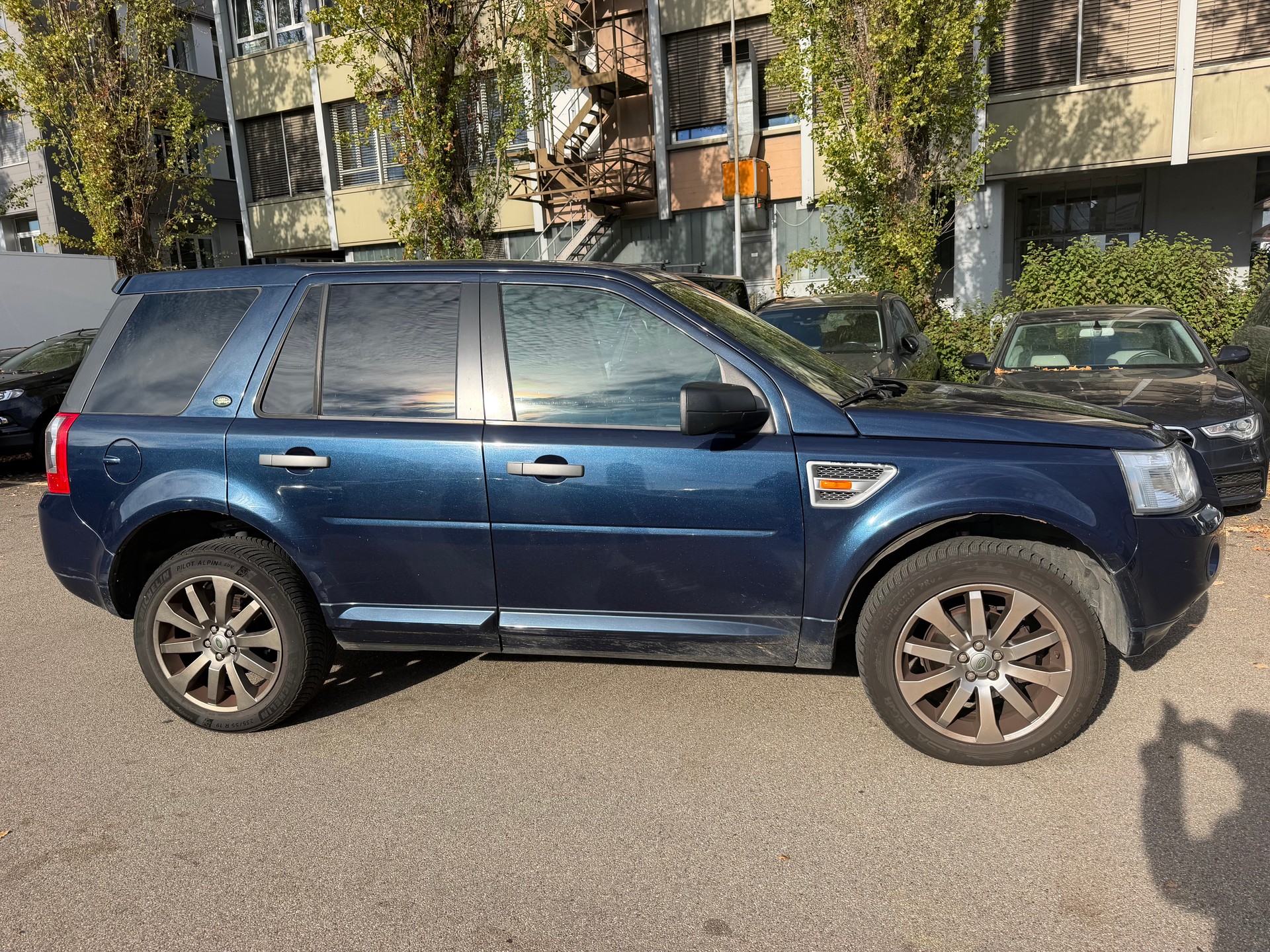 LAND ROVER Freelander 2.2 TD4 SE Automatic-image-4