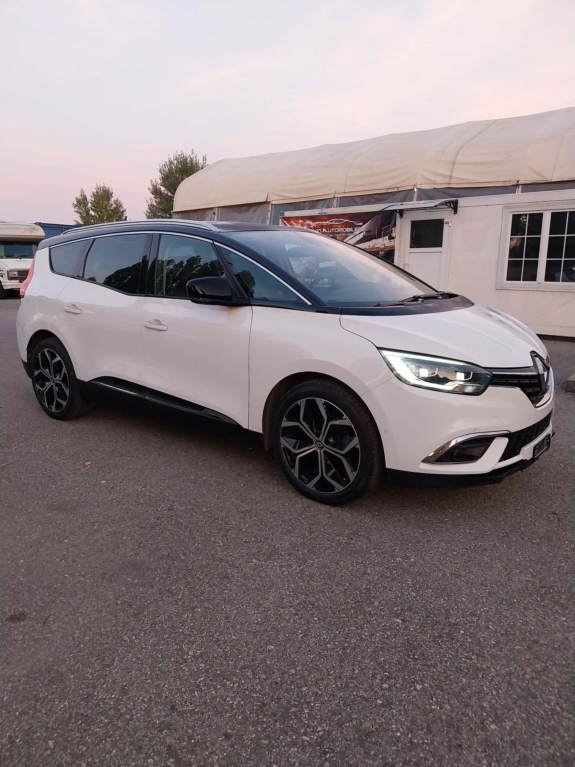 RENAULT Grand Scénic 1.3 16V Turbo Intens EDC-image-2
