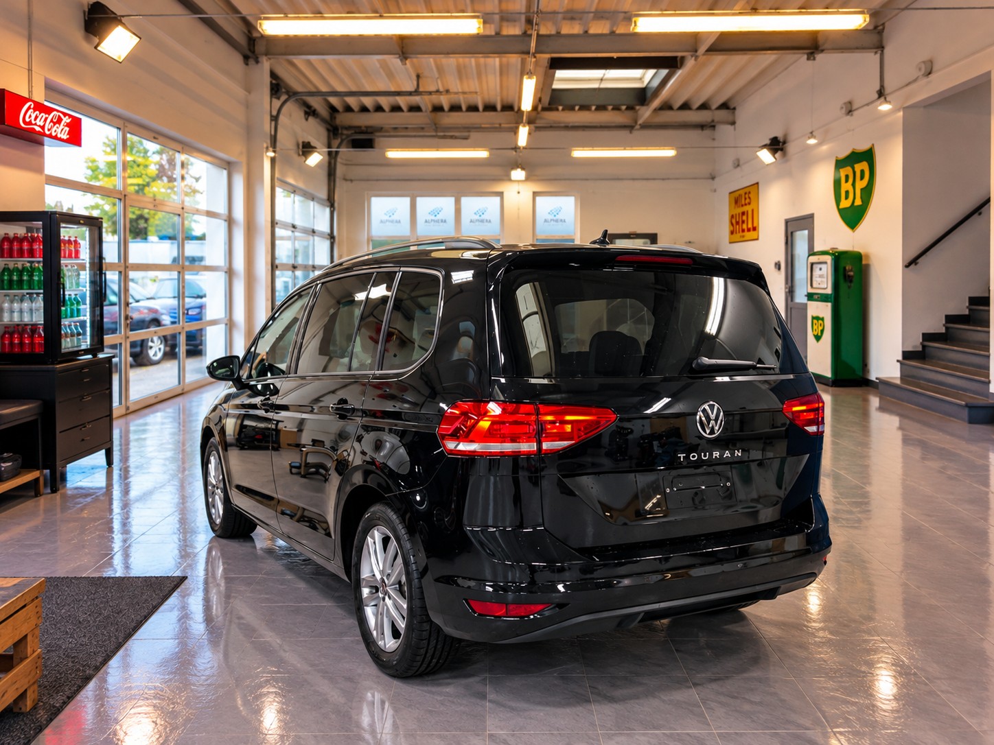 VW Touran 1.5 TSI EVO Comfortline United DSG Automat 7-Plätzer + AHK 1500kg-image-2