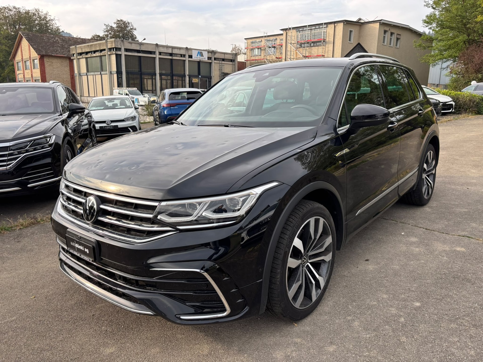 VW Tiguan 2.0TSI R-Line 4Motion DSG-image-0