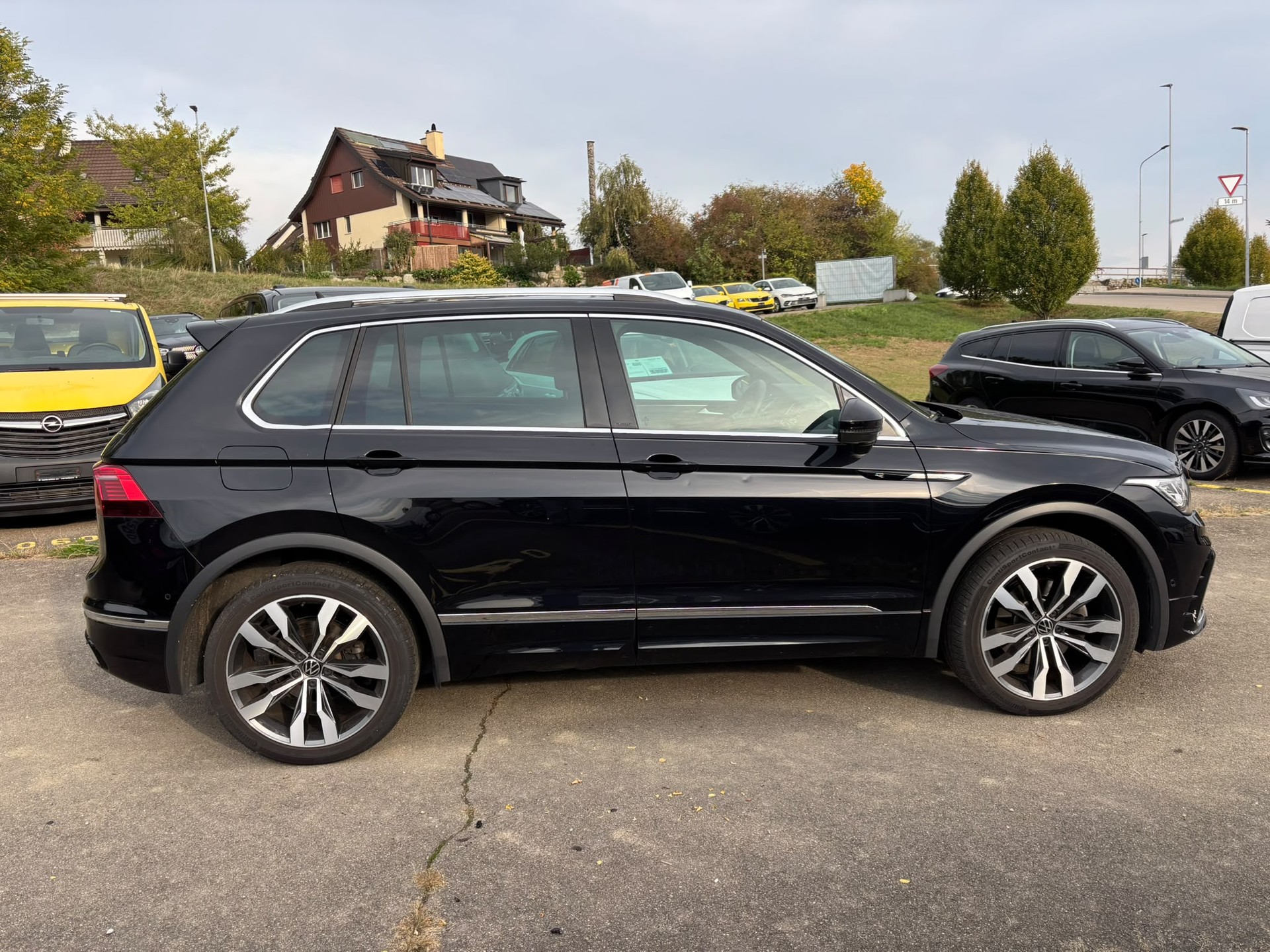 VW Tiguan 2.0TSI R-Line 4Motion DSG-image-6