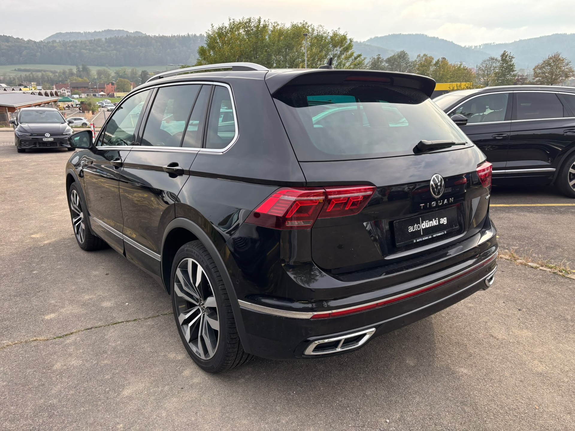 VW Tiguan 2.0TSI R-Line 4Motion DSG-image-3