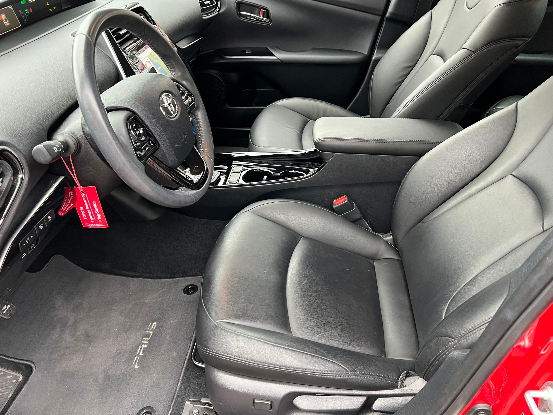 TOYOTA Prius 1.8 VVTi HSD Premium AWD-i-image-21