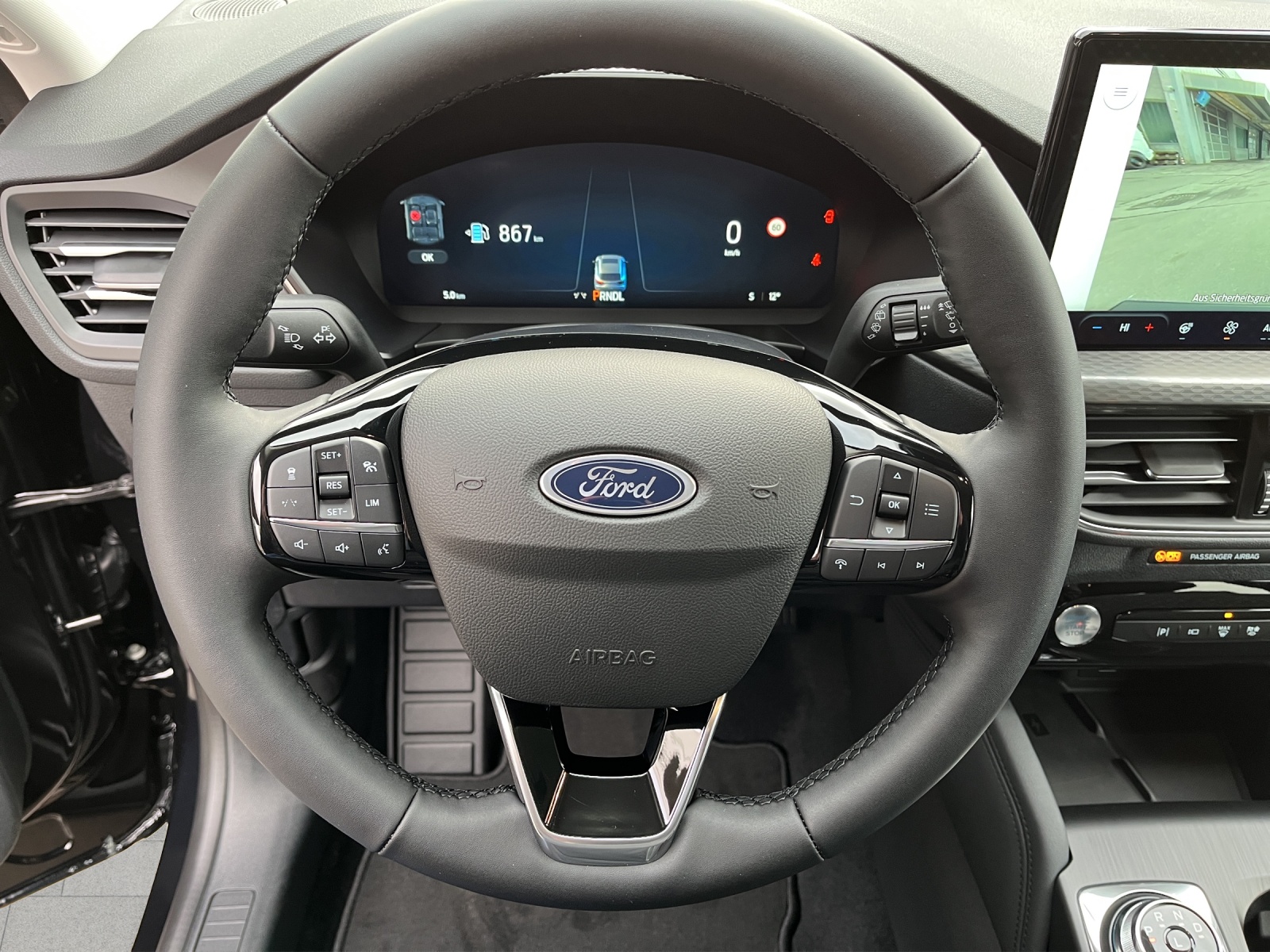 FORD Kuga 2.5 Hybrid Titanium 4x4-image-10