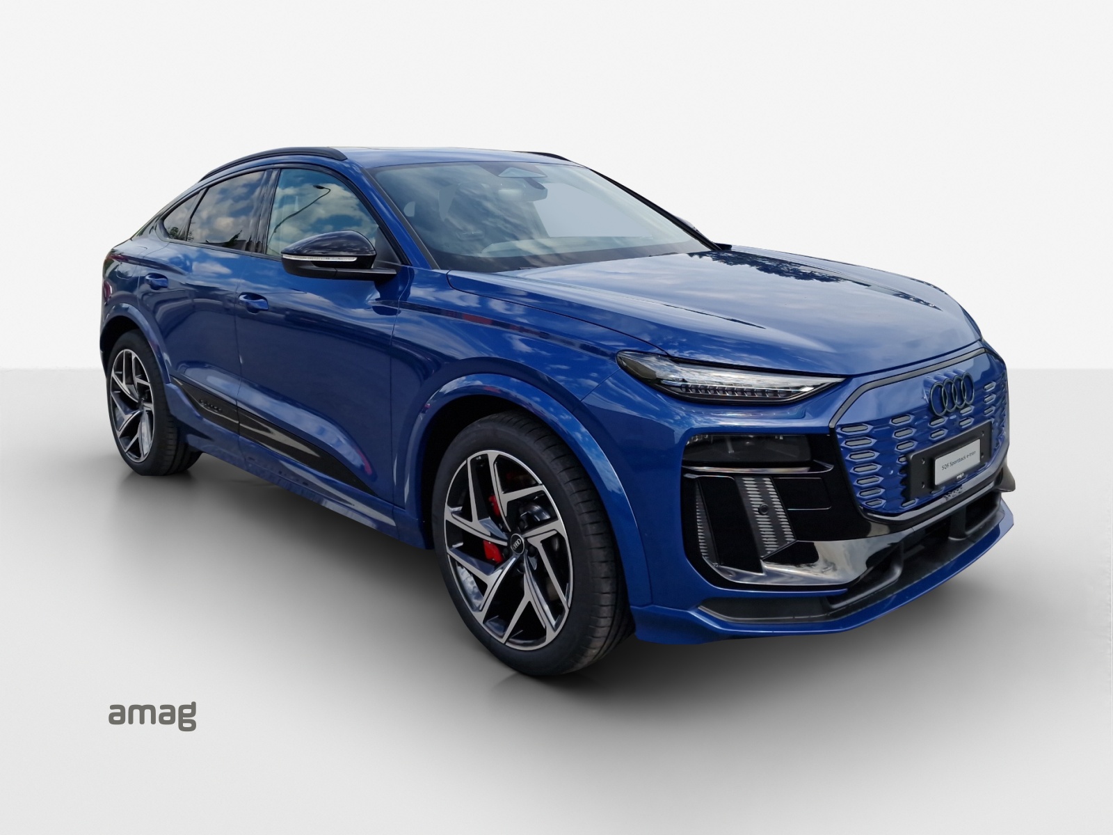 AUDI SQ6 Sportback e-tron quattro-image-5