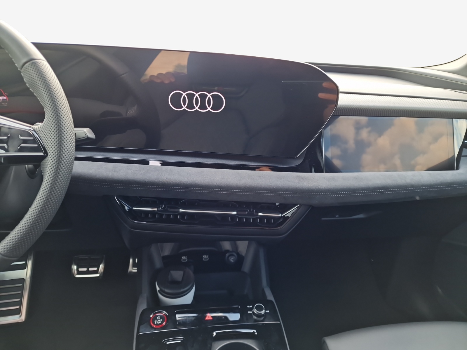 AUDI SQ6 Sportback e-tron quattro-image-10