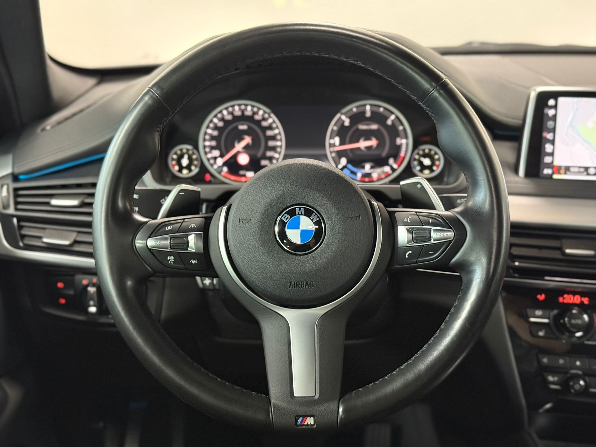 BMW X6 xDrive 40d Pure M Sport Steptronic-image-15