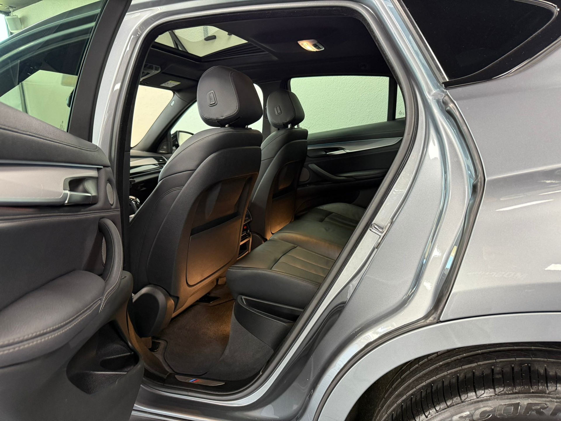 BMW X6 xDrive 40d Pure M Sport Steptronic-image-10