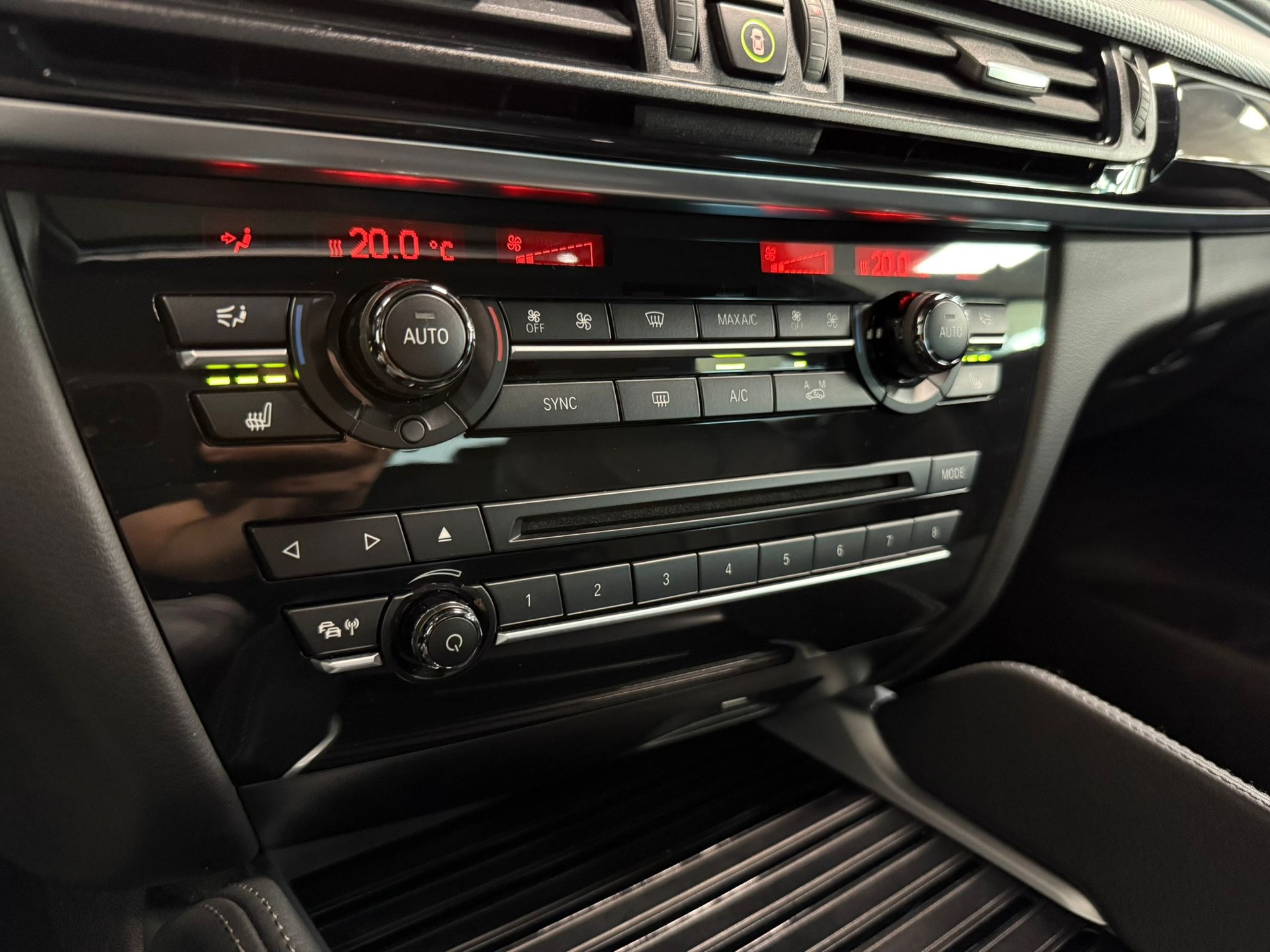BMW X6 xDrive 40d Pure M Sport Steptronic-image-23