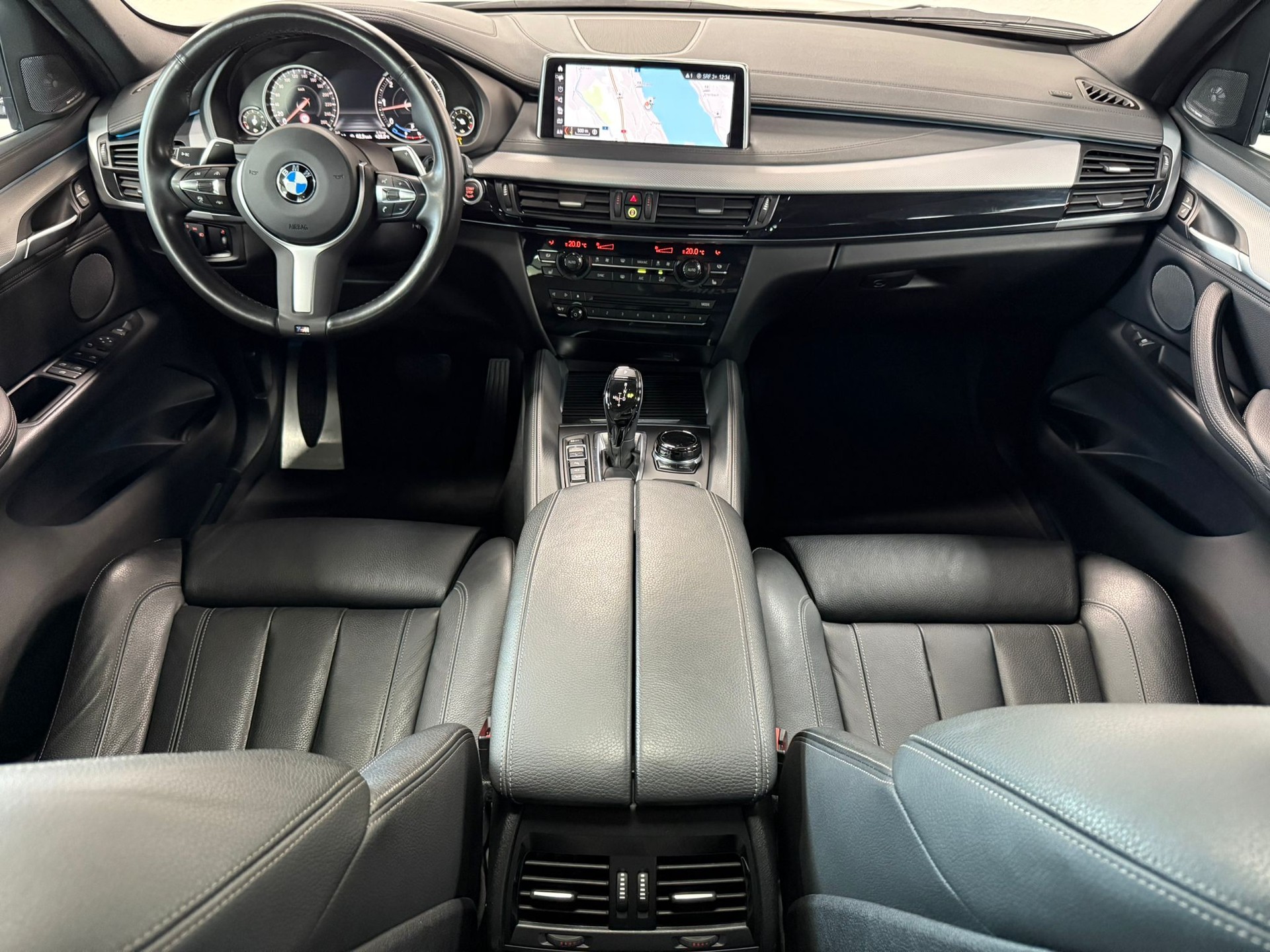 BMW X6 xDrive 40d Pure M Sport Steptronic-image-13