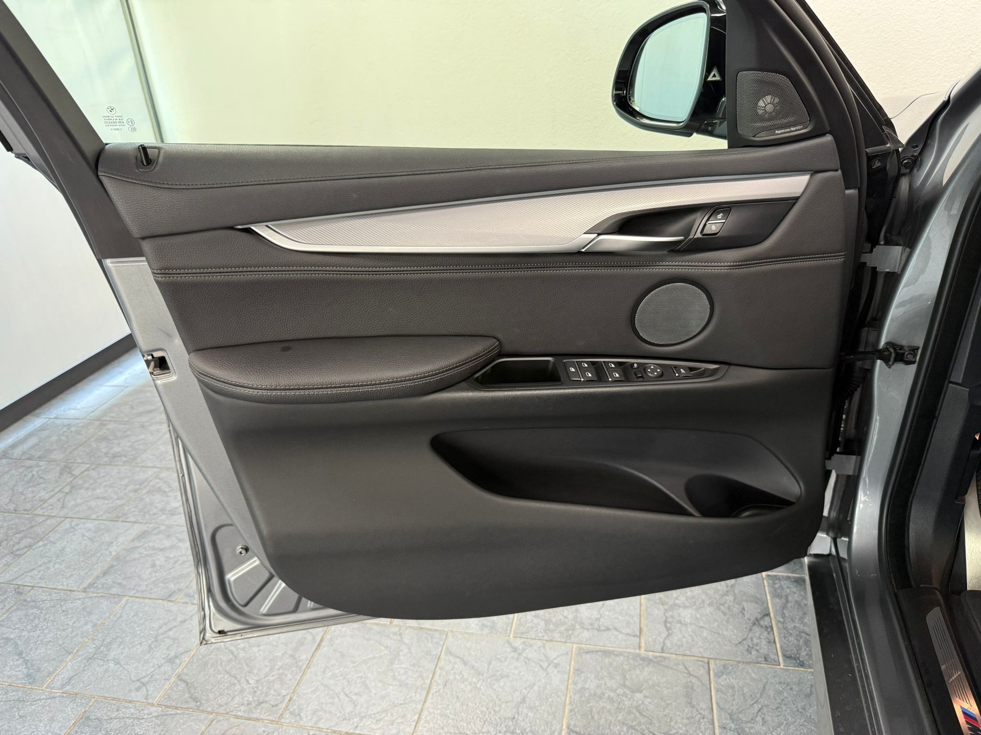 BMW X6 xDrive 40d Pure M Sport Steptronic-image-11