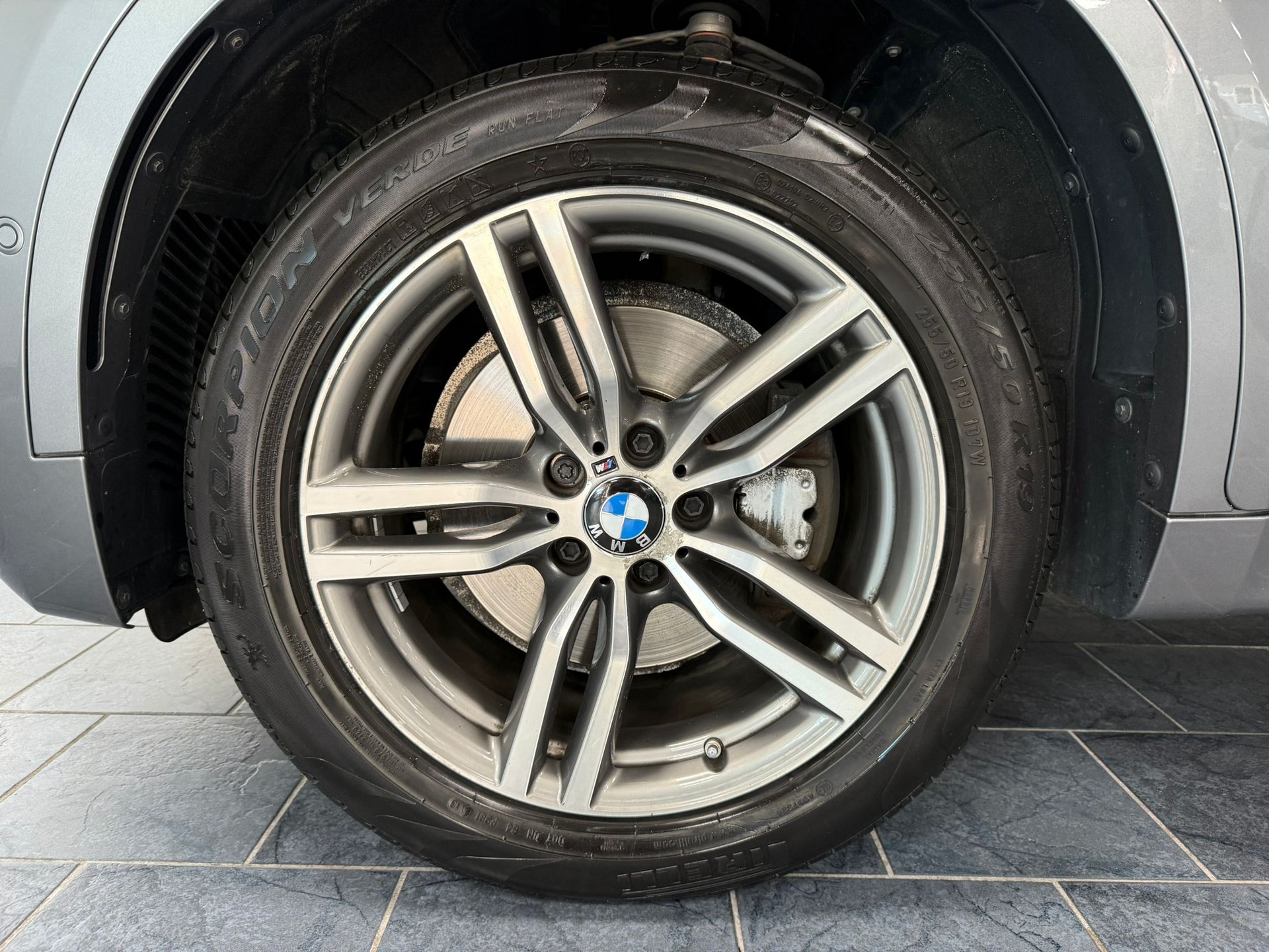 BMW X6 xDrive 40d Pure M Sport Steptronic-image-31