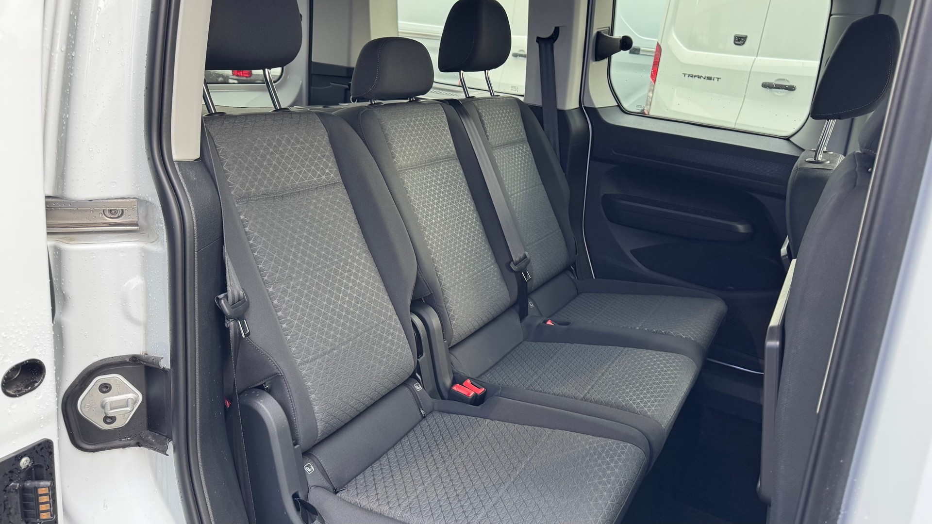 FORD TOURNEO Connect 2.0 EcoBlue 12 Titan./122CV/Aut.-image-10