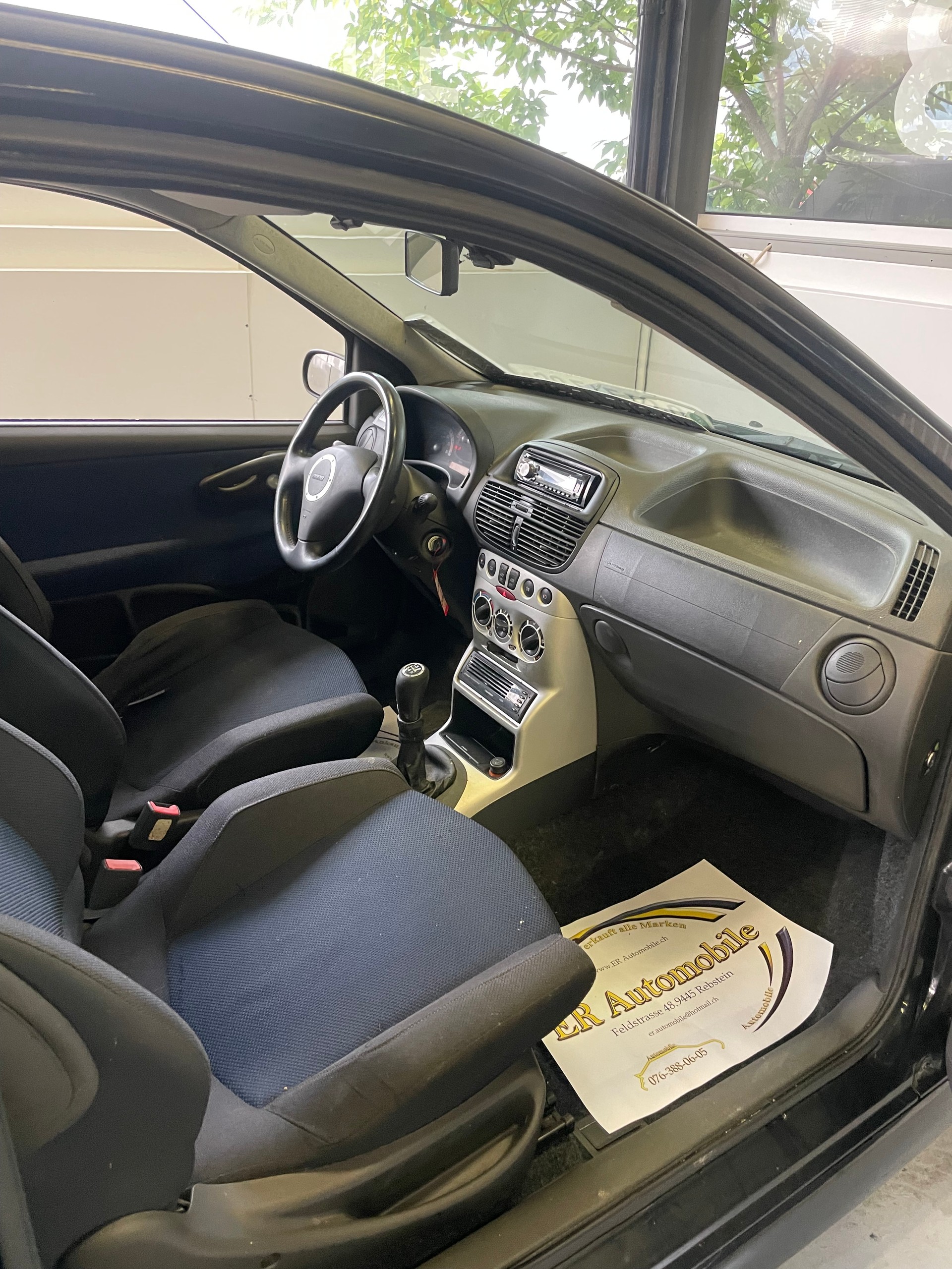 FIAT Punto 1.8 16V HGT-image-4