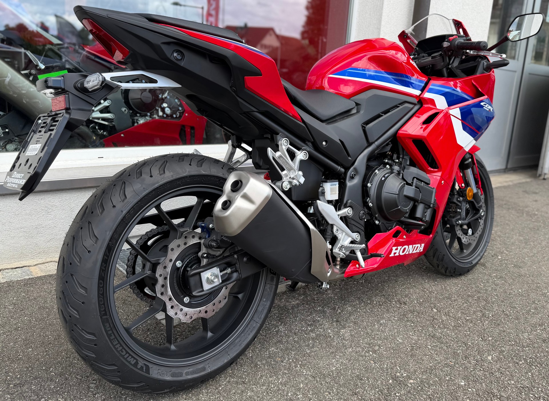 HONDA CBR 500 R - * E-Clutch * - 2026-showroom-element-3