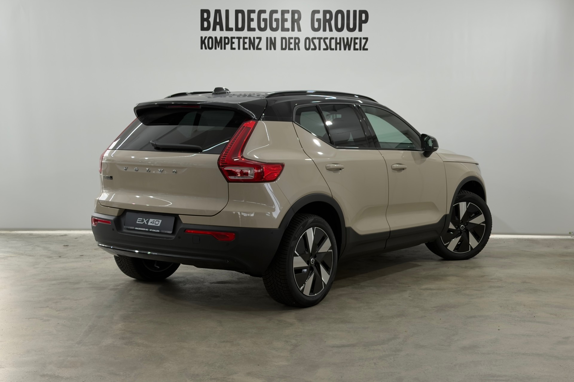 VOLVO EX40 Twin Ultra AWD-showroom-element-2