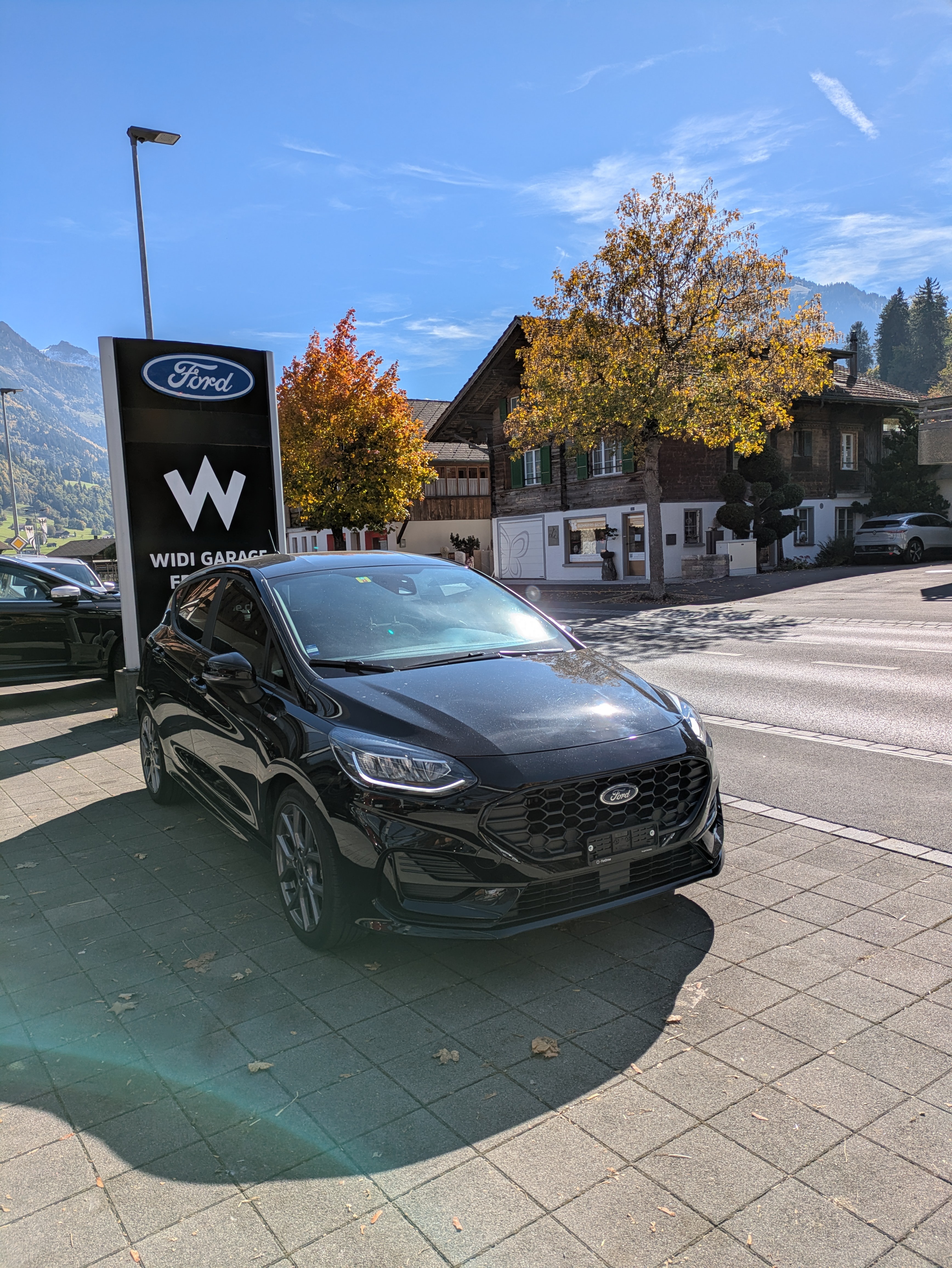 Car photo