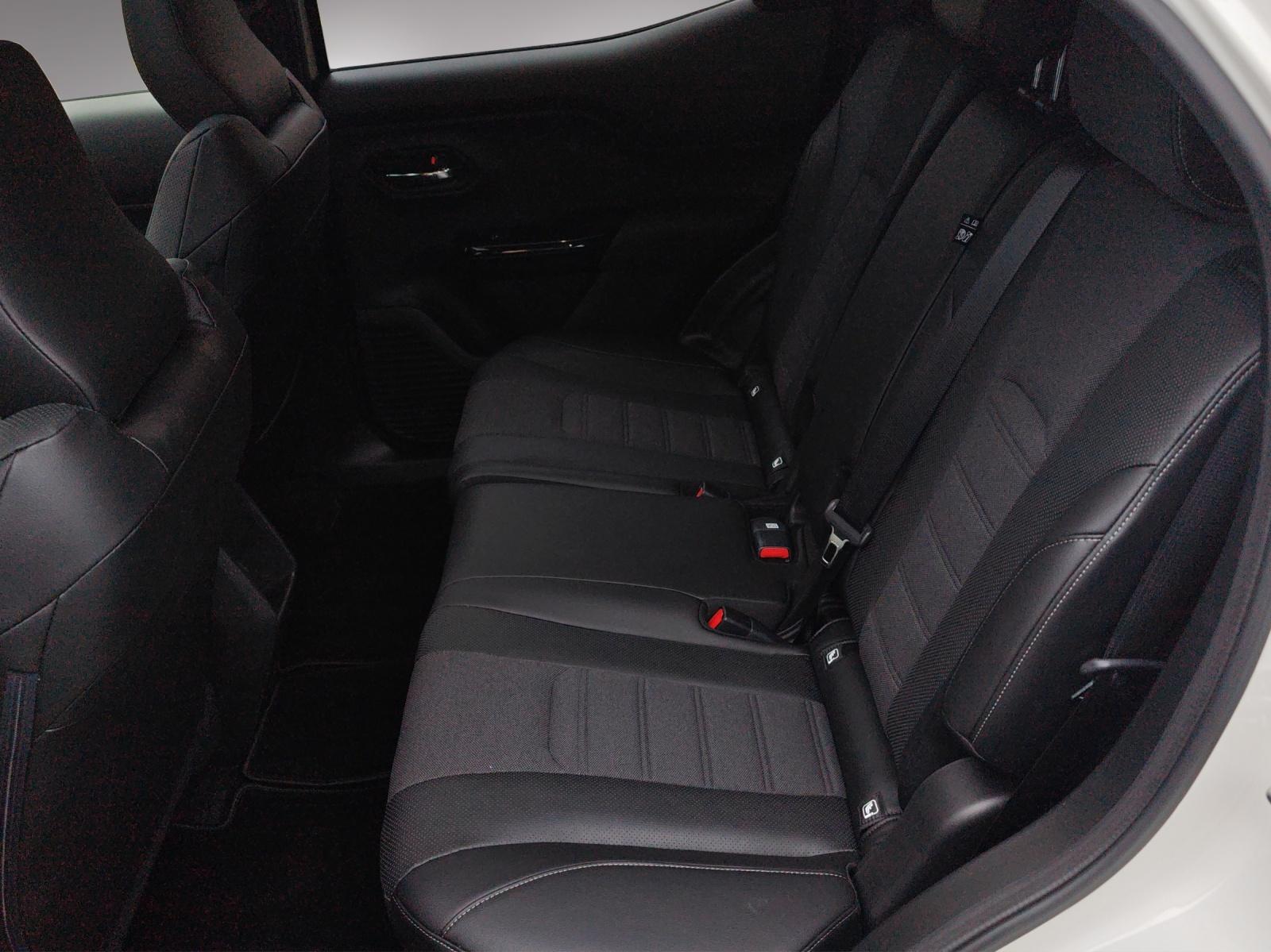 SUZUKI e Vitara Compact Top 4x4-image-14
