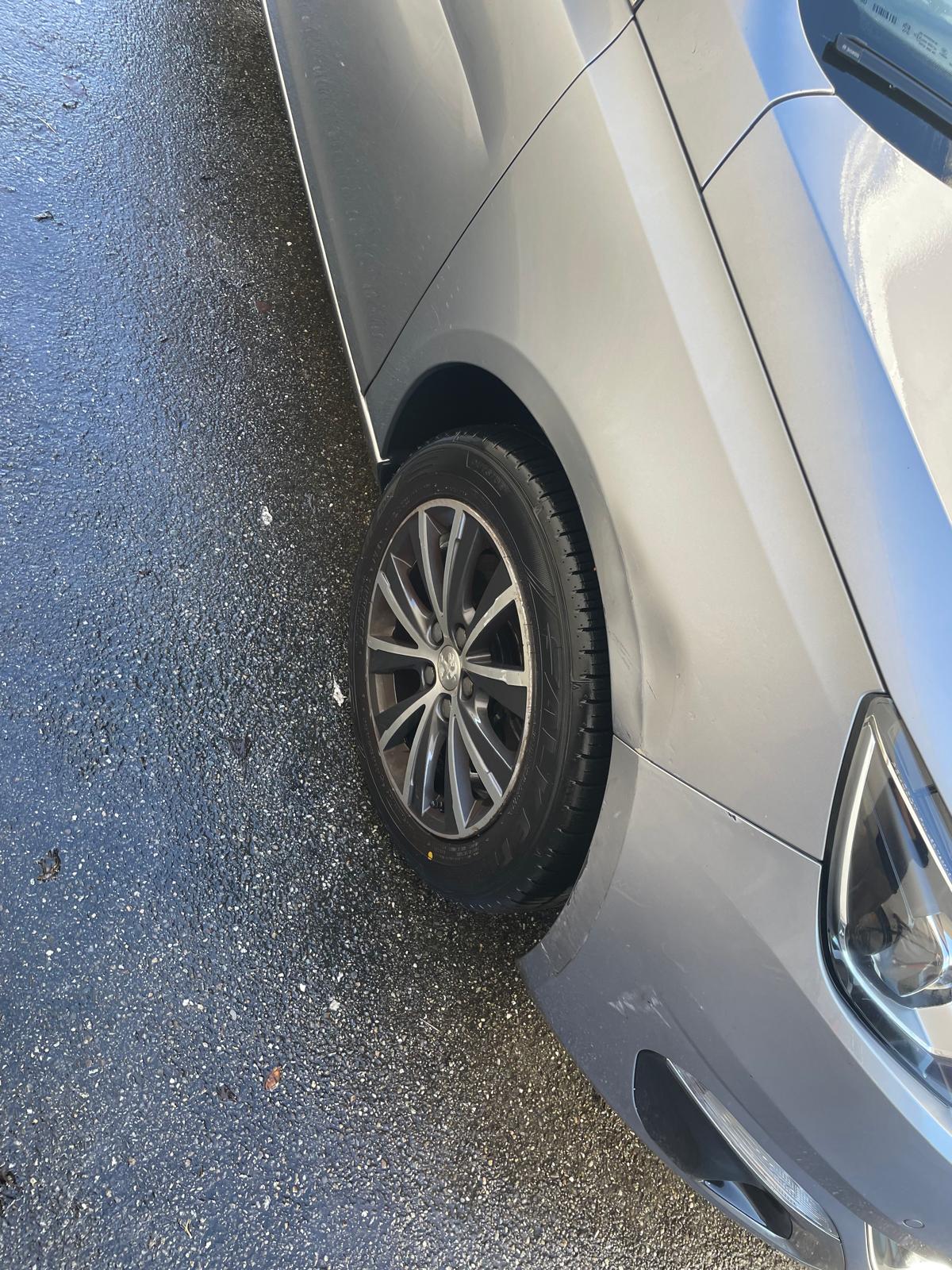 PEUGEOT 308 1.6 THP Allure-image-4