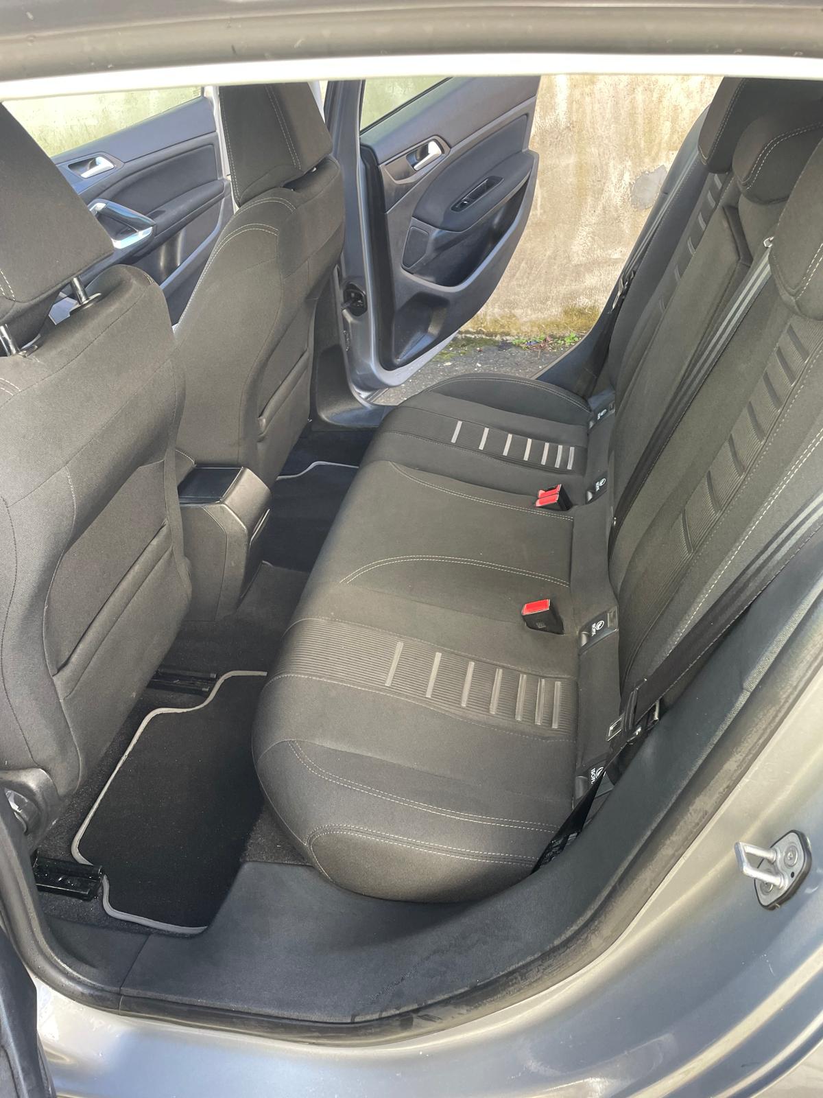 PEUGEOT 308 1.6 THP Allure-image-11