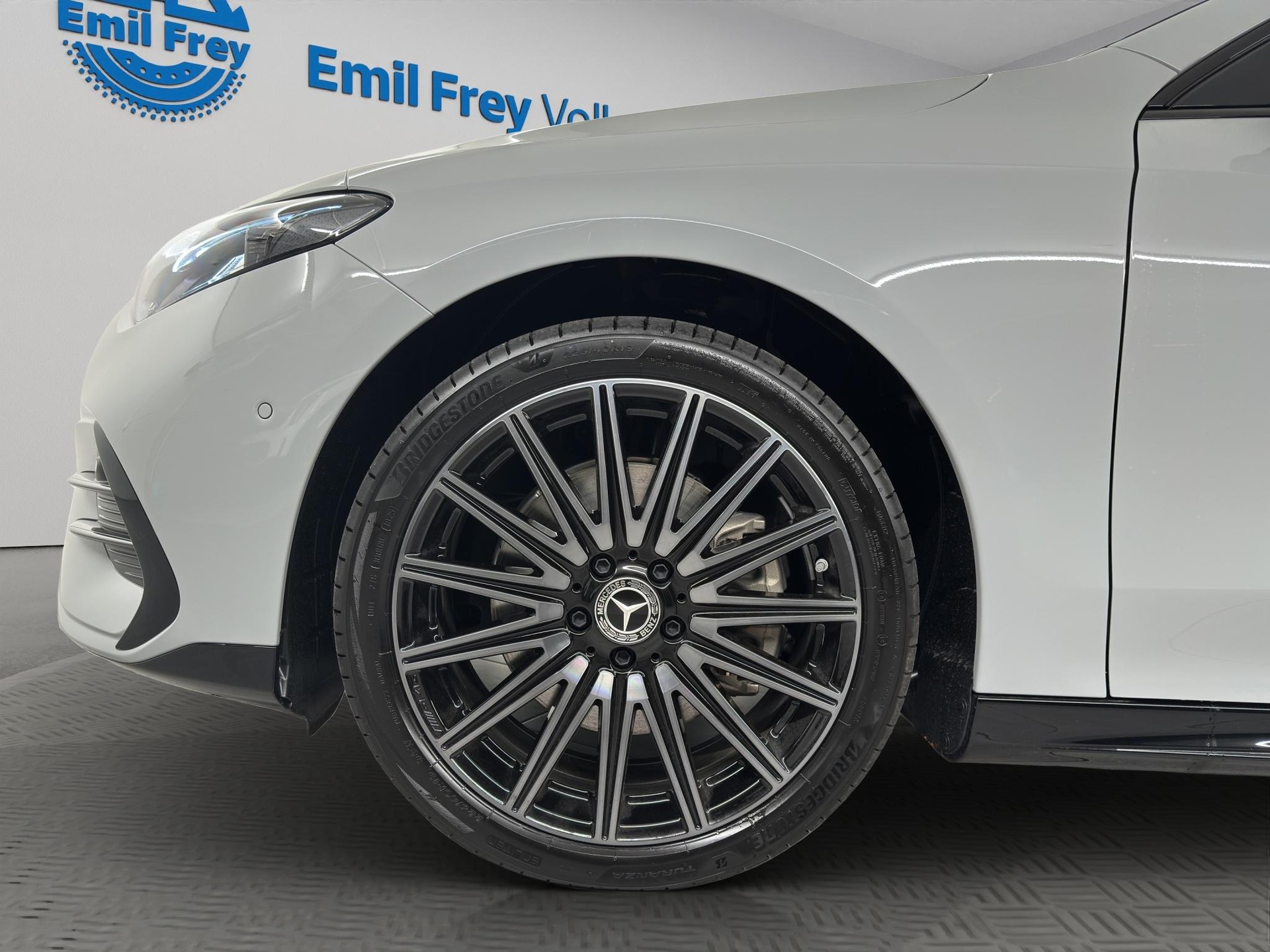 MERCEDES-BENZ CLA 350 AMG Line 4matic-image-3