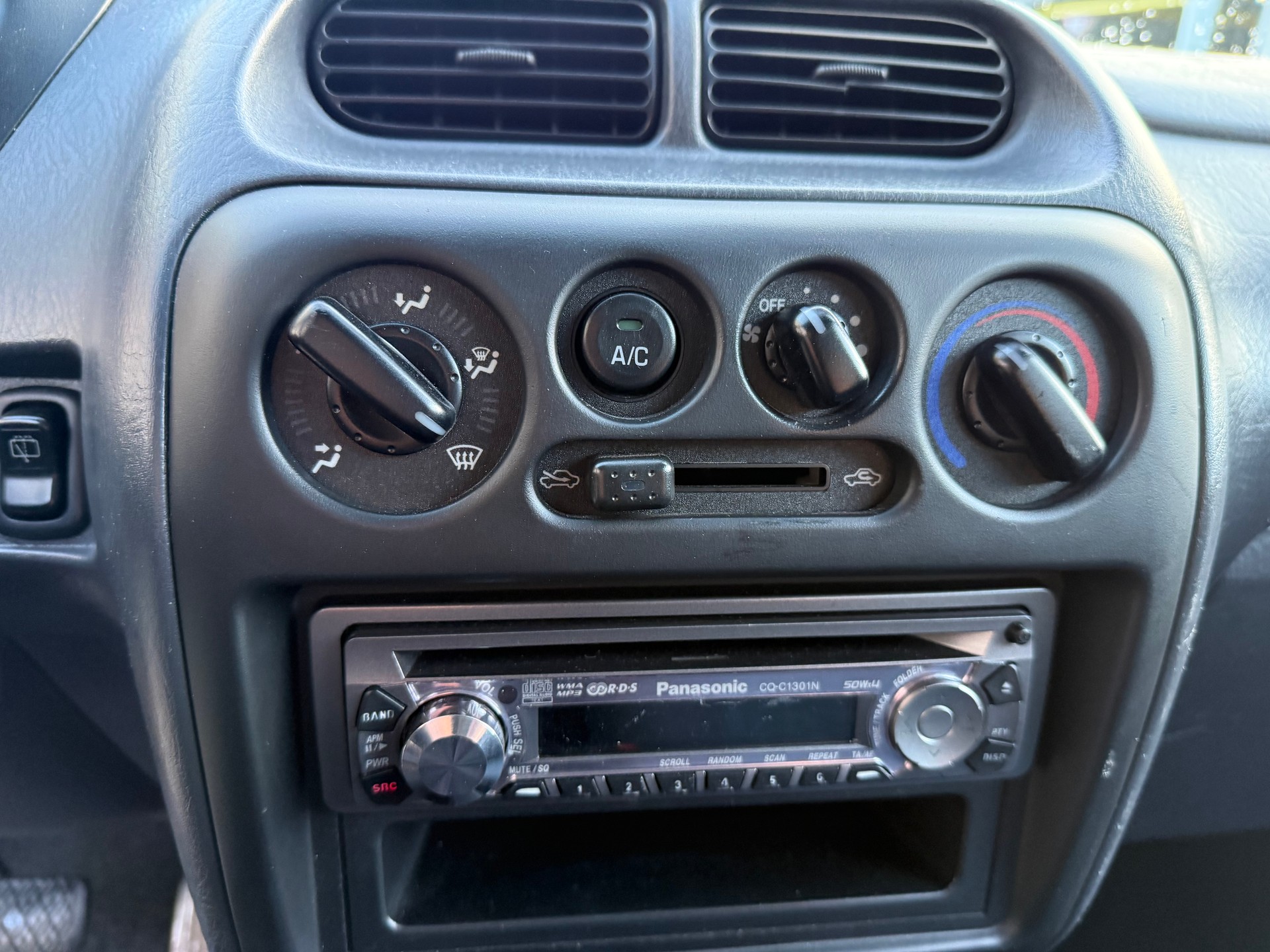 DAIHATSU Terios 1.3 16V 4x4-image-30