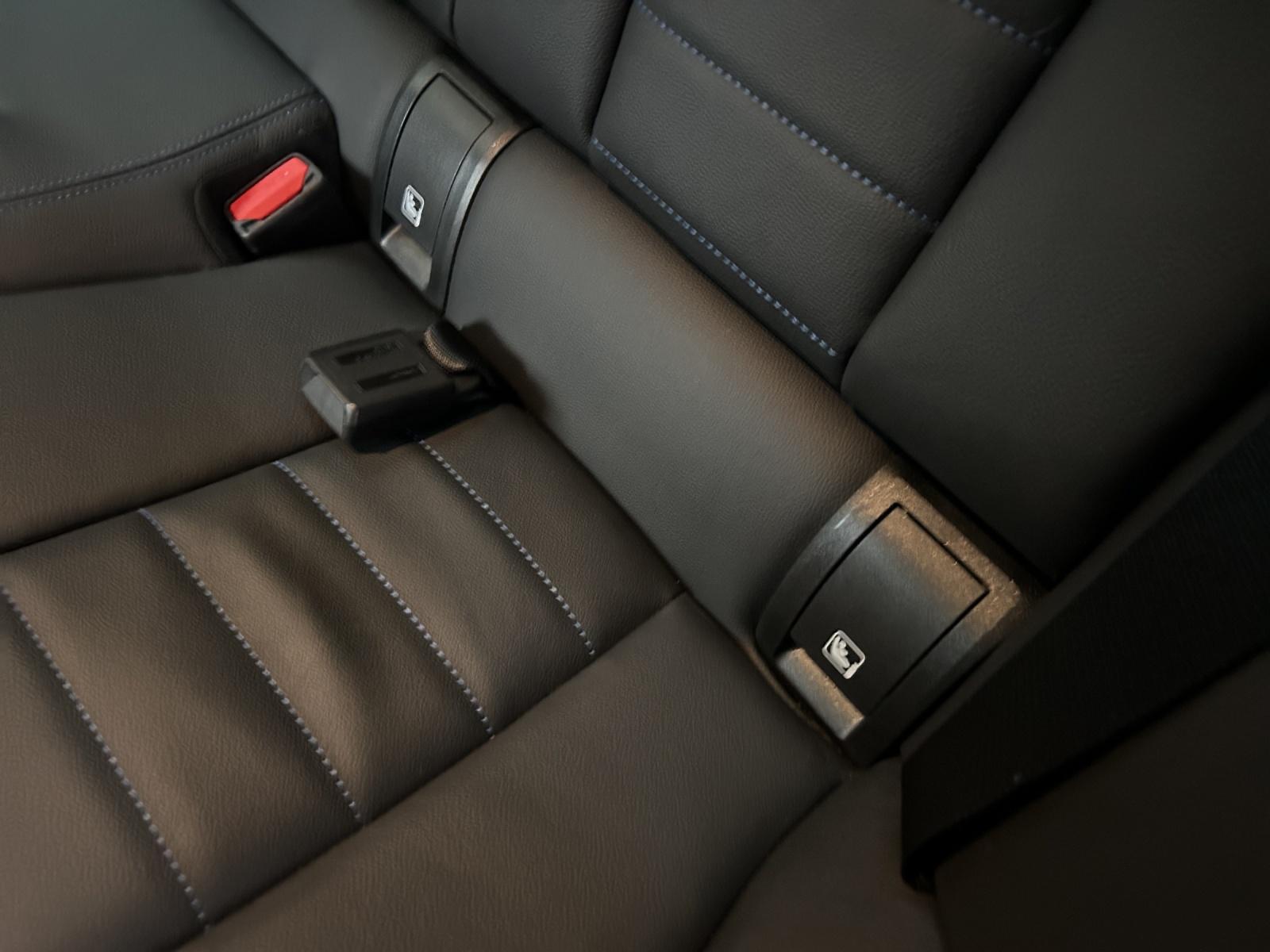 BMW M340i xDrive-image-21