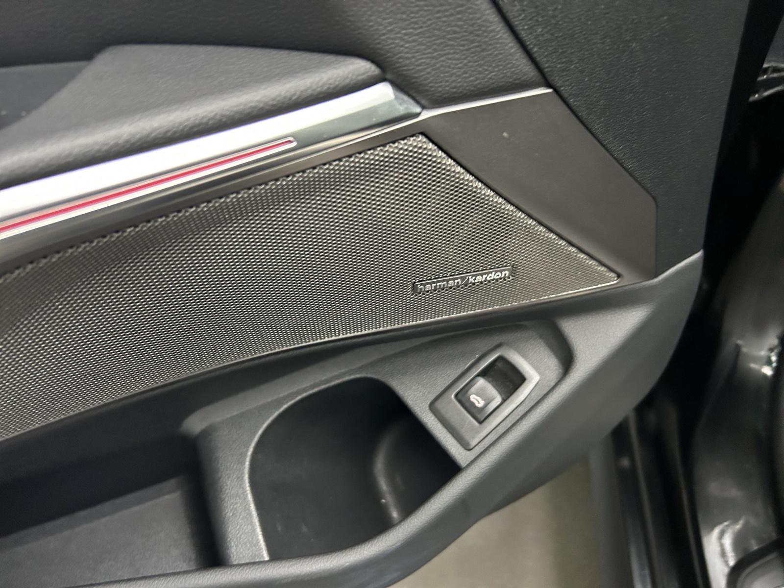 BMW M340i xDrive-image-16