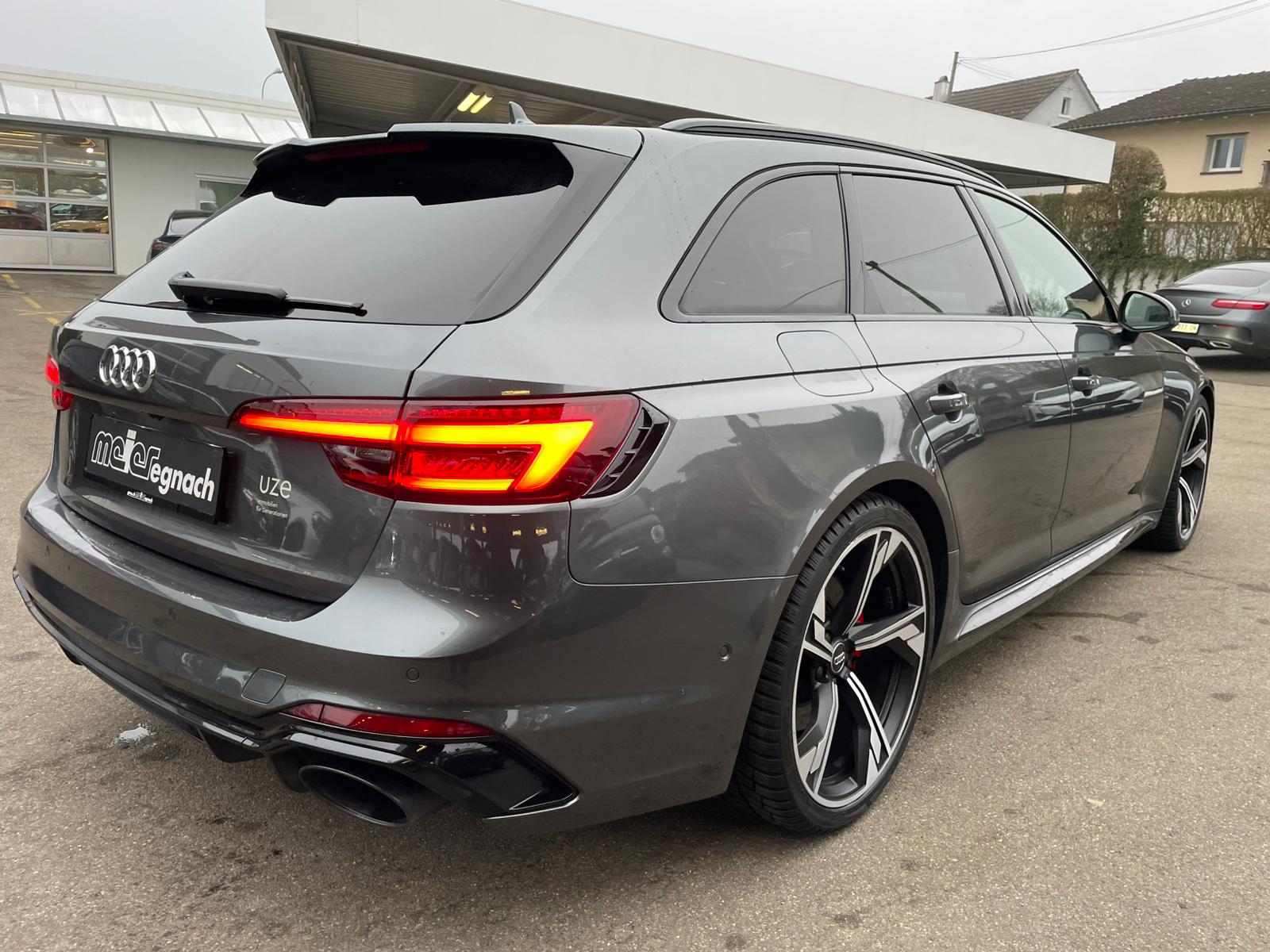 AUDI RS4 Avant 2.9 TFSI quattro tiptronic-image-5