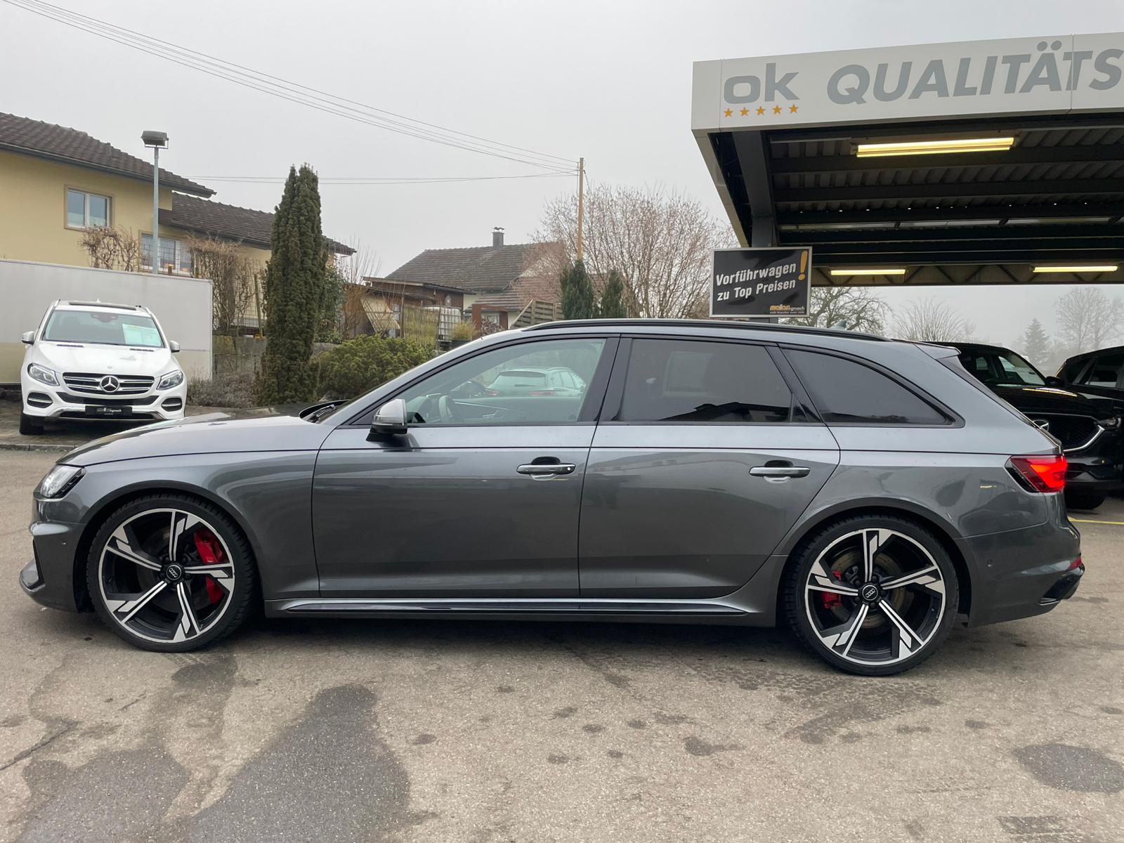 AUDI RS4 Avant 2.9 TFSI quattro tiptronic-image-3