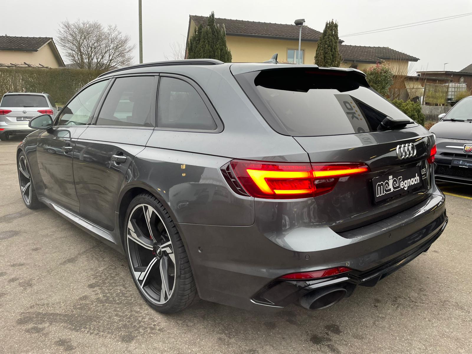AUDI RS4 Avant 2.9 TFSI quattro tiptronic-image-6