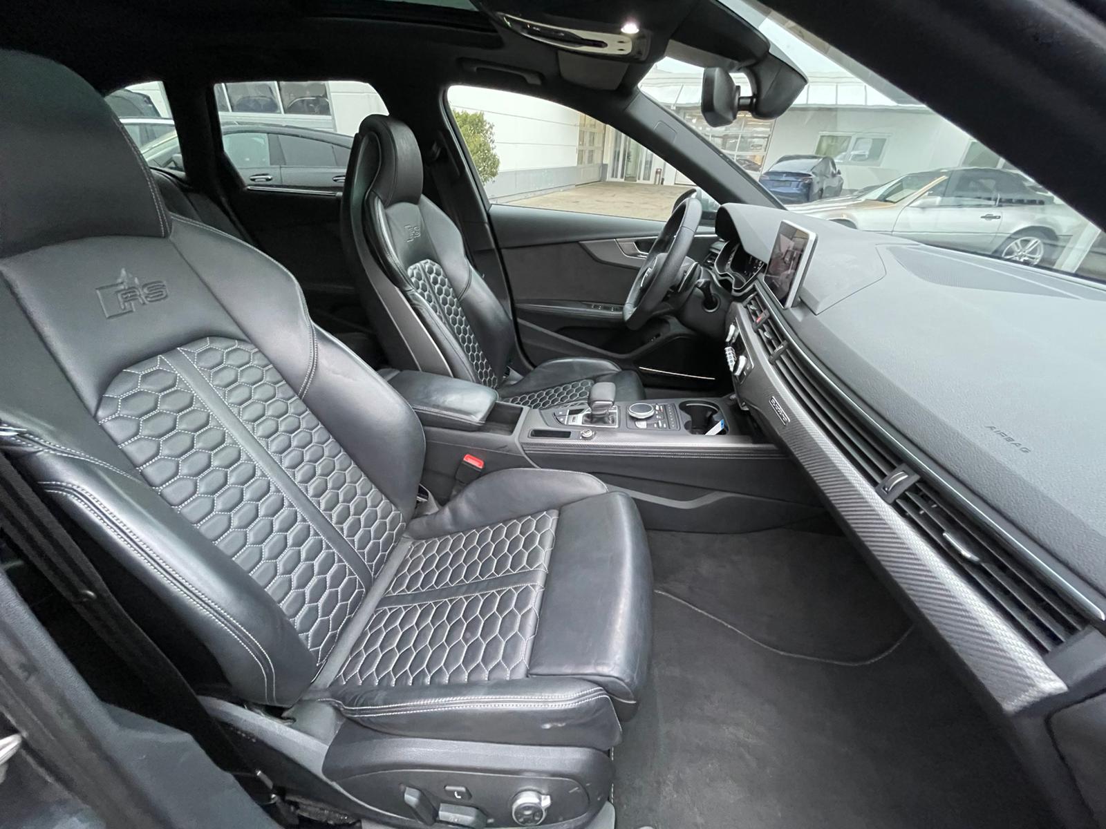 AUDI RS4 Avant 2.9 TFSI quattro tiptronic-image-11
