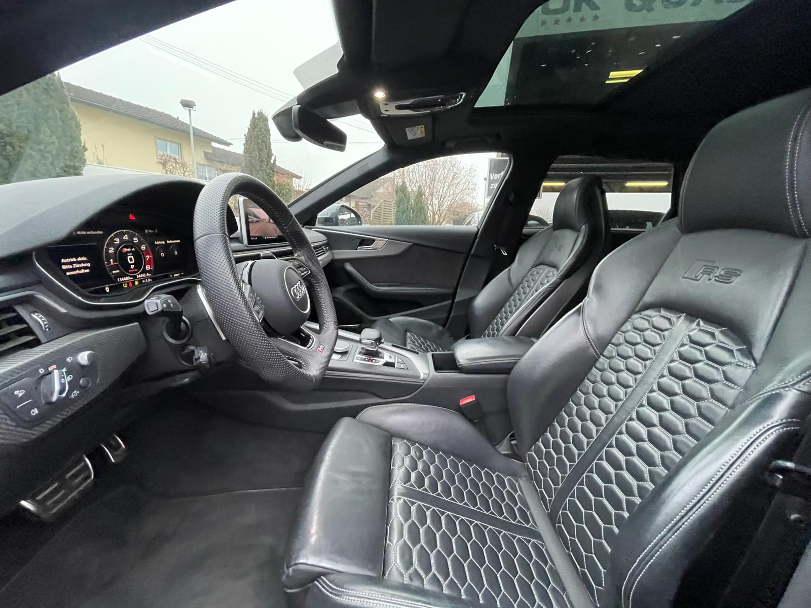AUDI RS4 Avant 2.9 TFSI quattro tiptronic-image-9