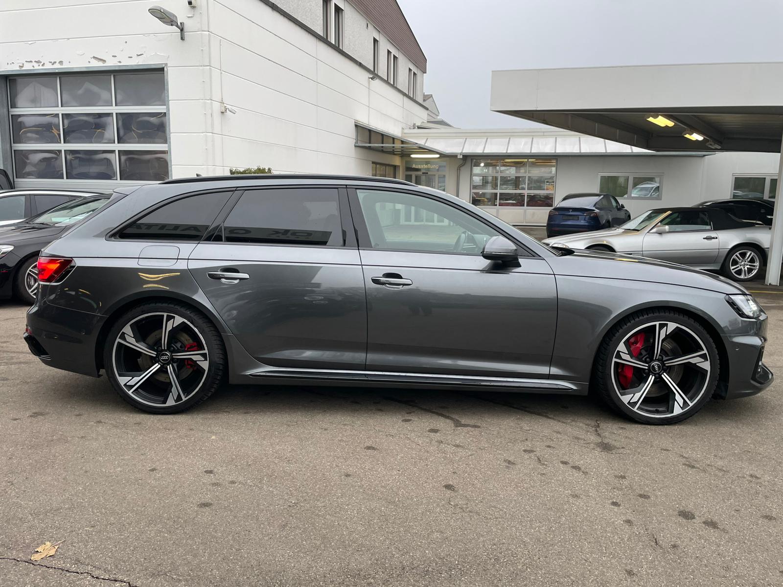 AUDI RS4 Avant 2.9 TFSI quattro tiptronic-image-4