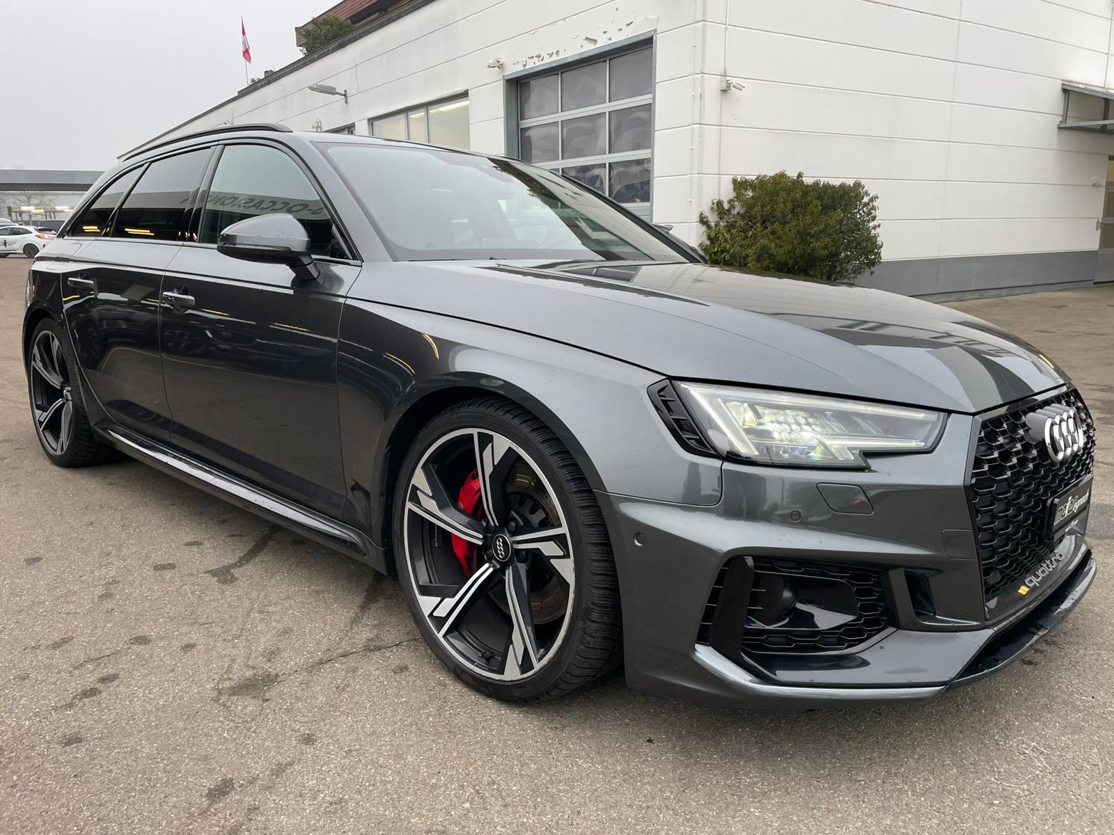 AUDI RS4 Avant 2.9 TFSI quattro tiptronic-image-1