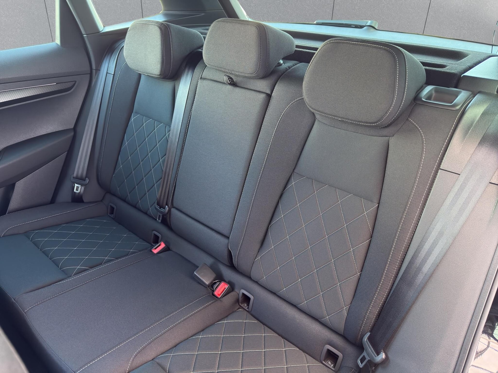 SKODA Karoq 2.0 TSI SportLine 4x4 DSG-image-7