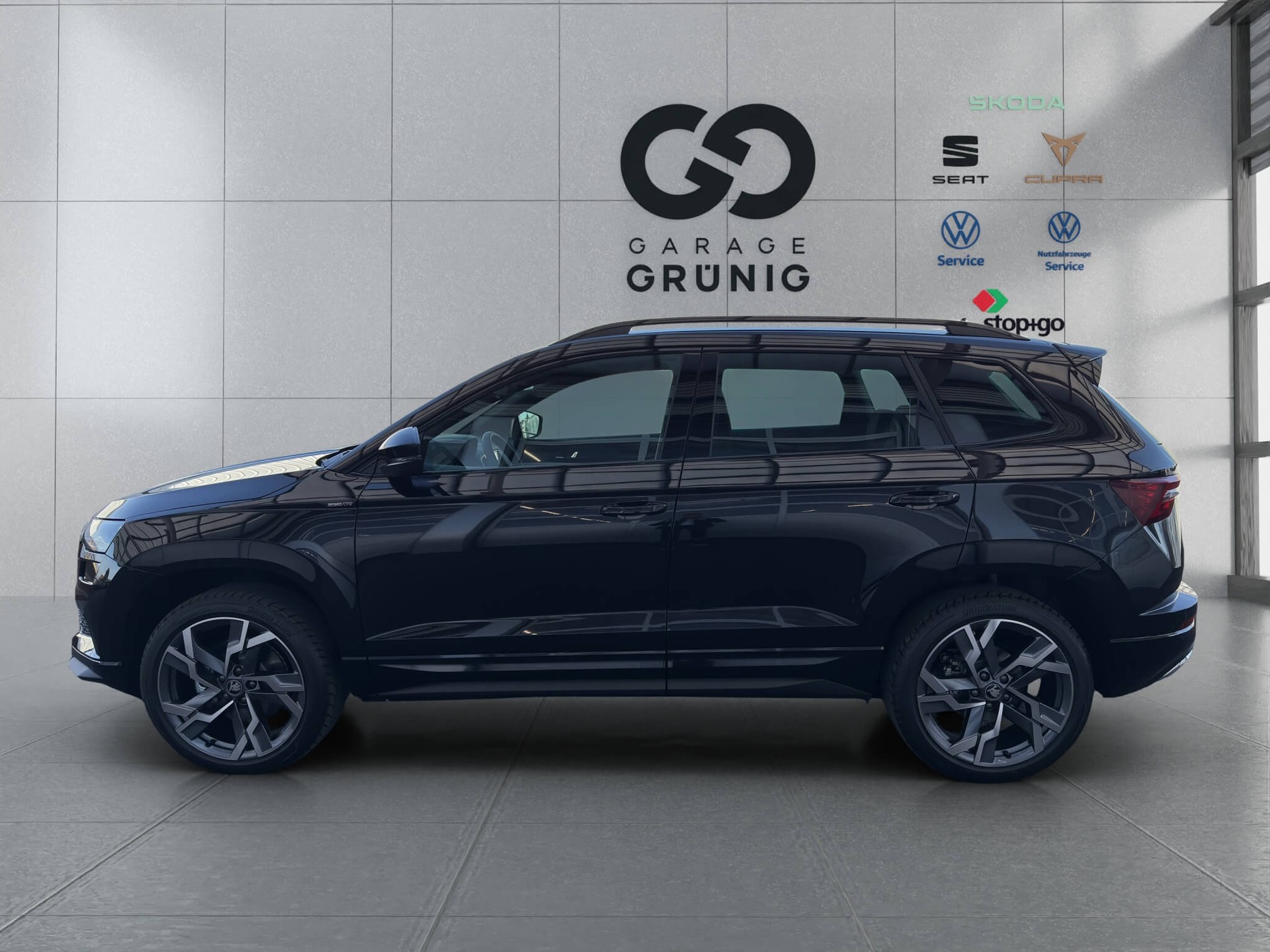 SKODA Karoq 2.0 TSI SportLine 4x4 DSG-image-2