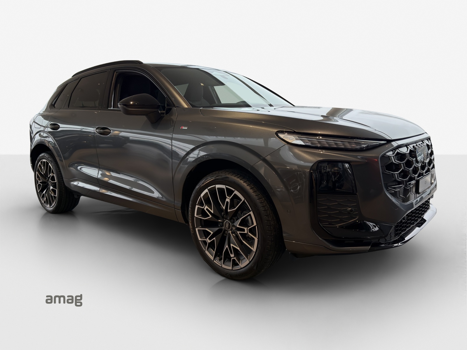 AUDI Q3 SUV 110 kW TFSI S tronic-image-4