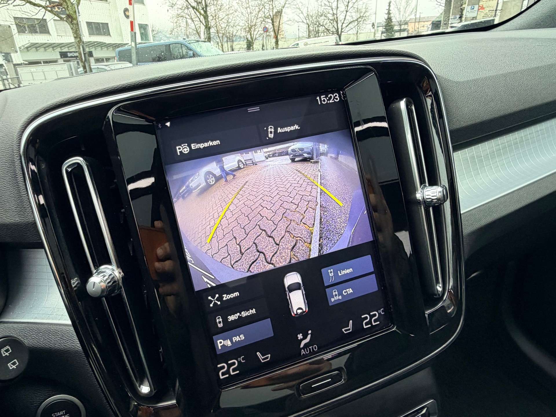 VOLVO XC40 T3 XCITE Geartronic-image-14