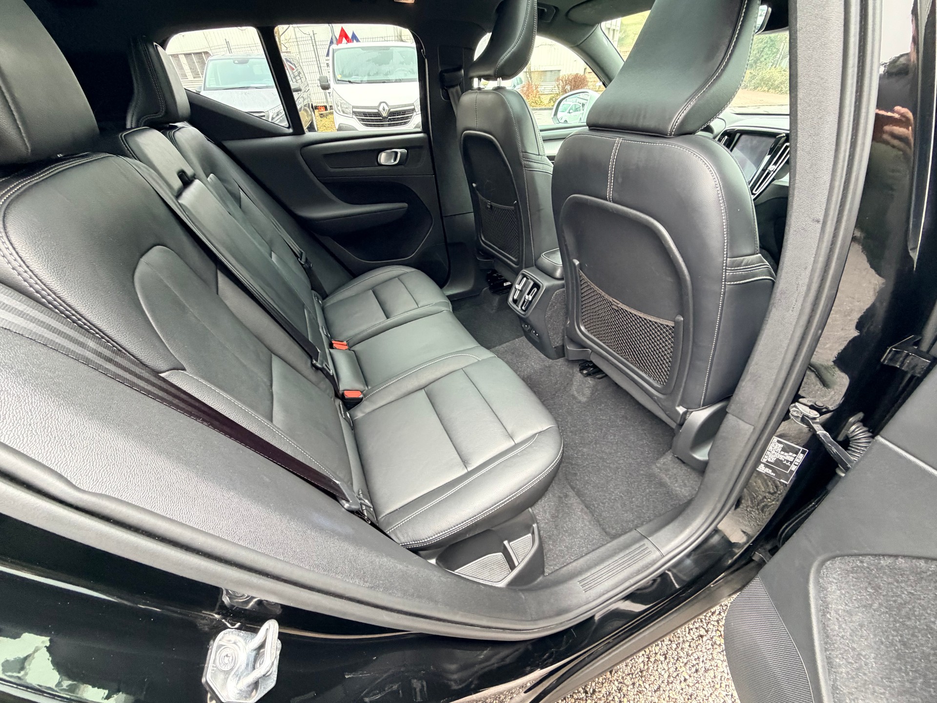 VOLVO XC40 T3 XCITE Geartronic-image-12