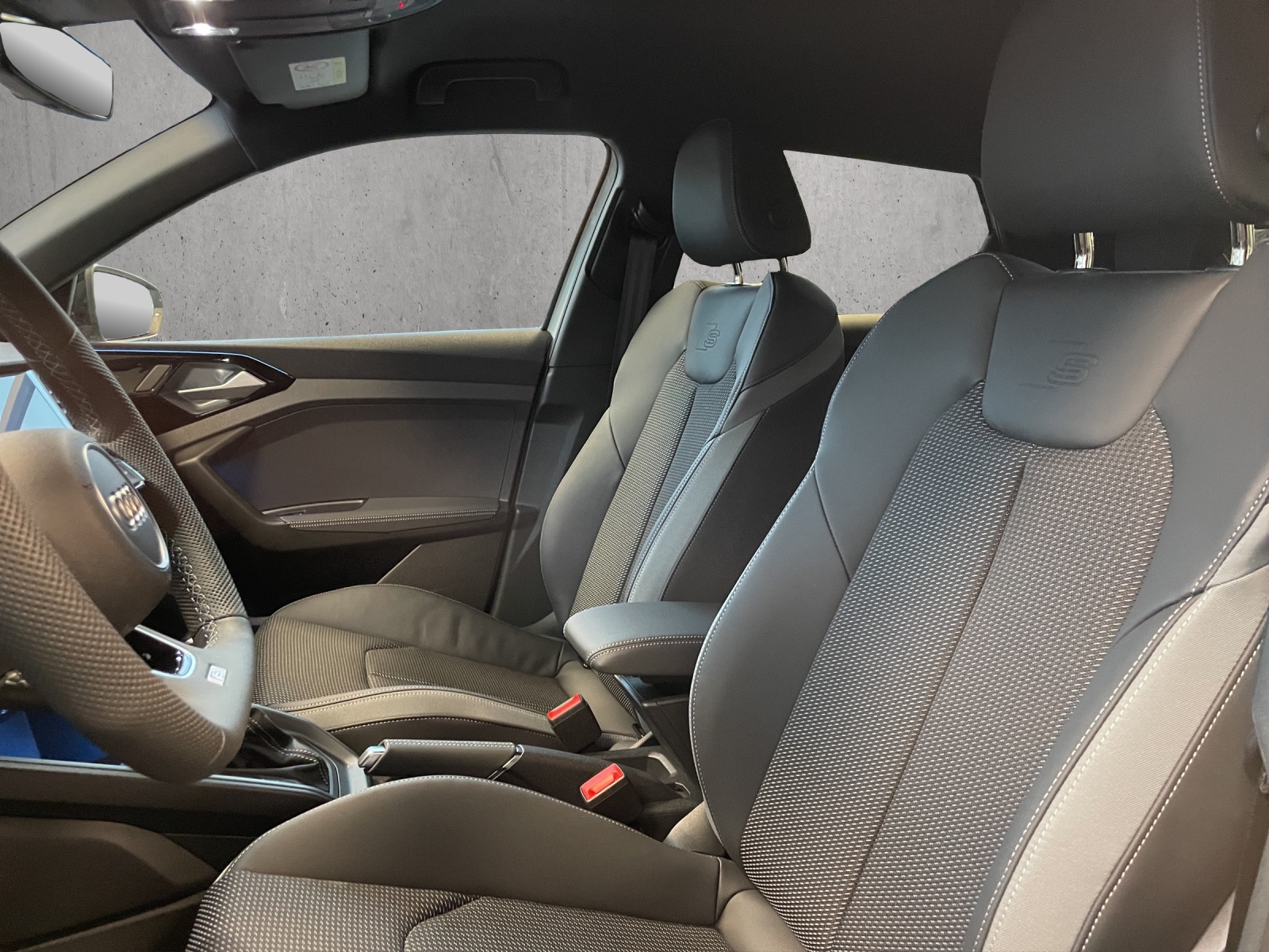 AUDI A1 Sportback 30 TFSI Attraction S-tronic-image-6
