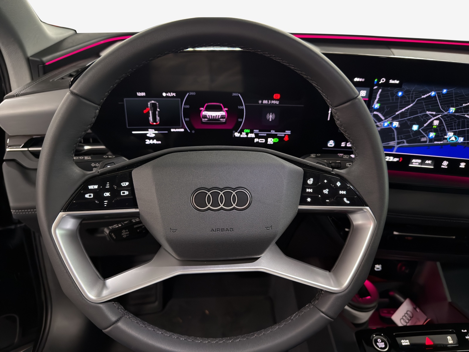 AUDI Q6 e-tron quattro-image-9