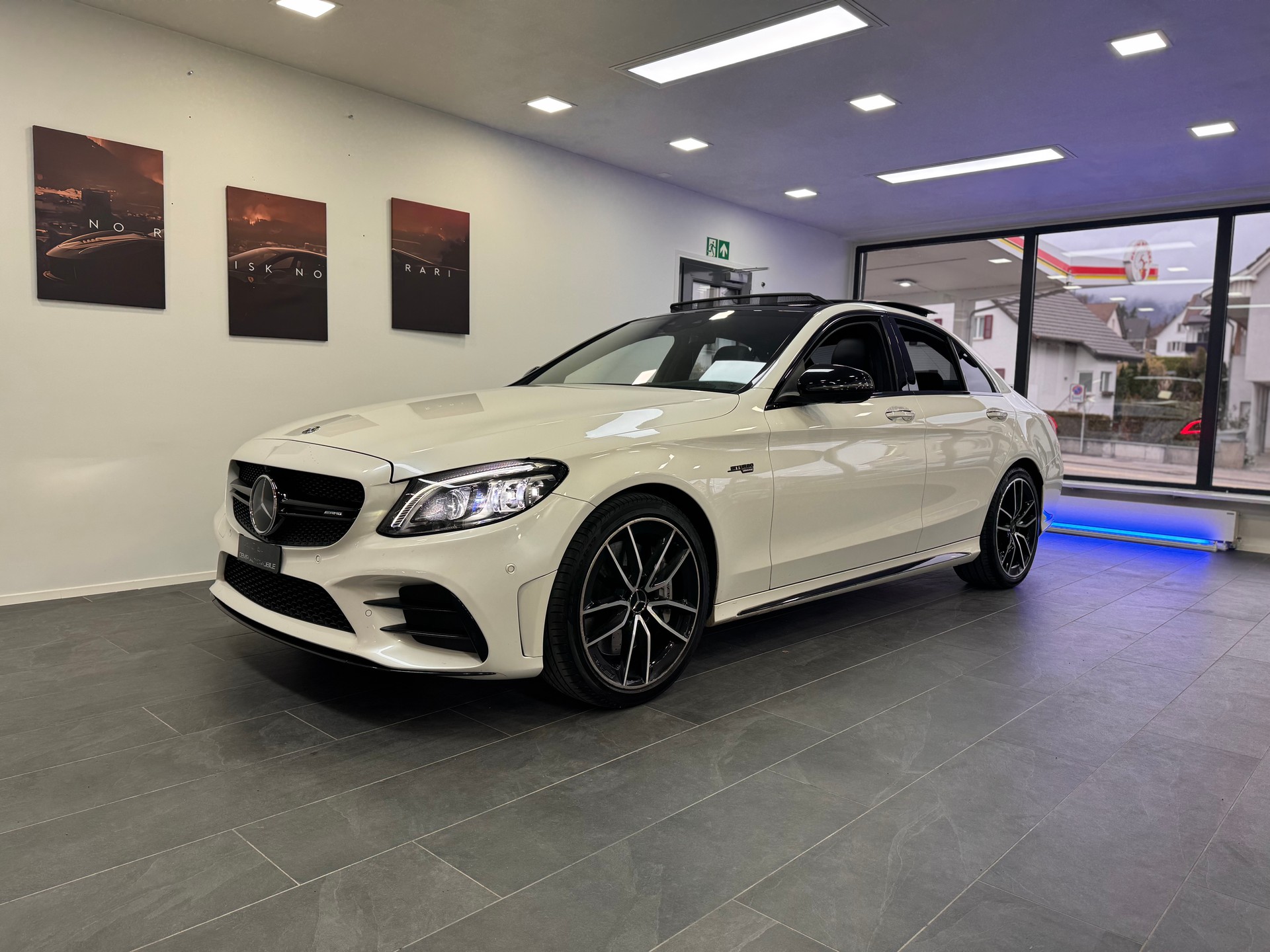 MERCEDES-BENZ C 43 AMG 4Matic Speedshift TCT 9G *Burmester / Panorama / Performance Abgasanlage / Carbon / 360 Kamera / Head-Up*