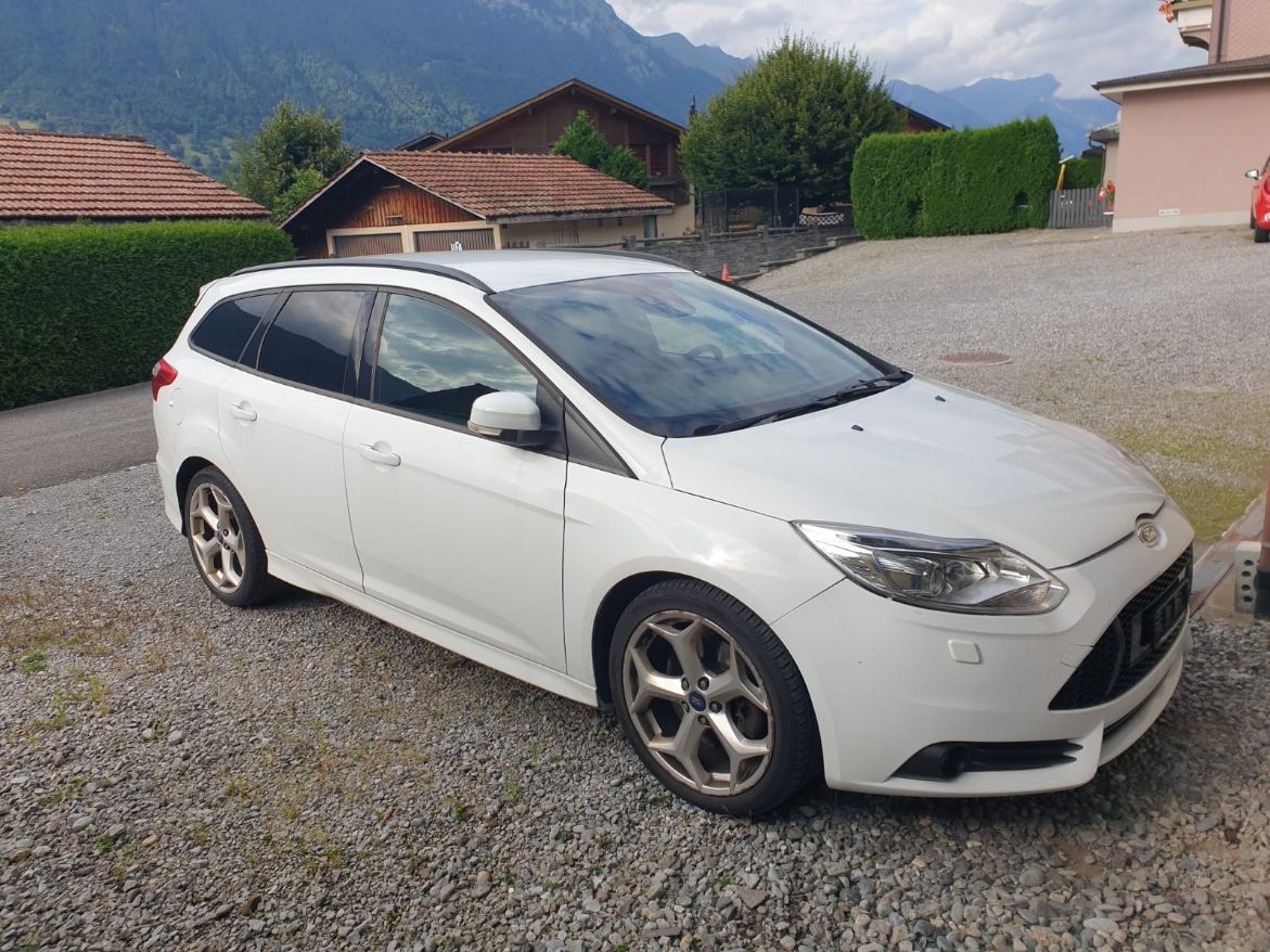 FORD Focus 2.0 SCTi ST-1