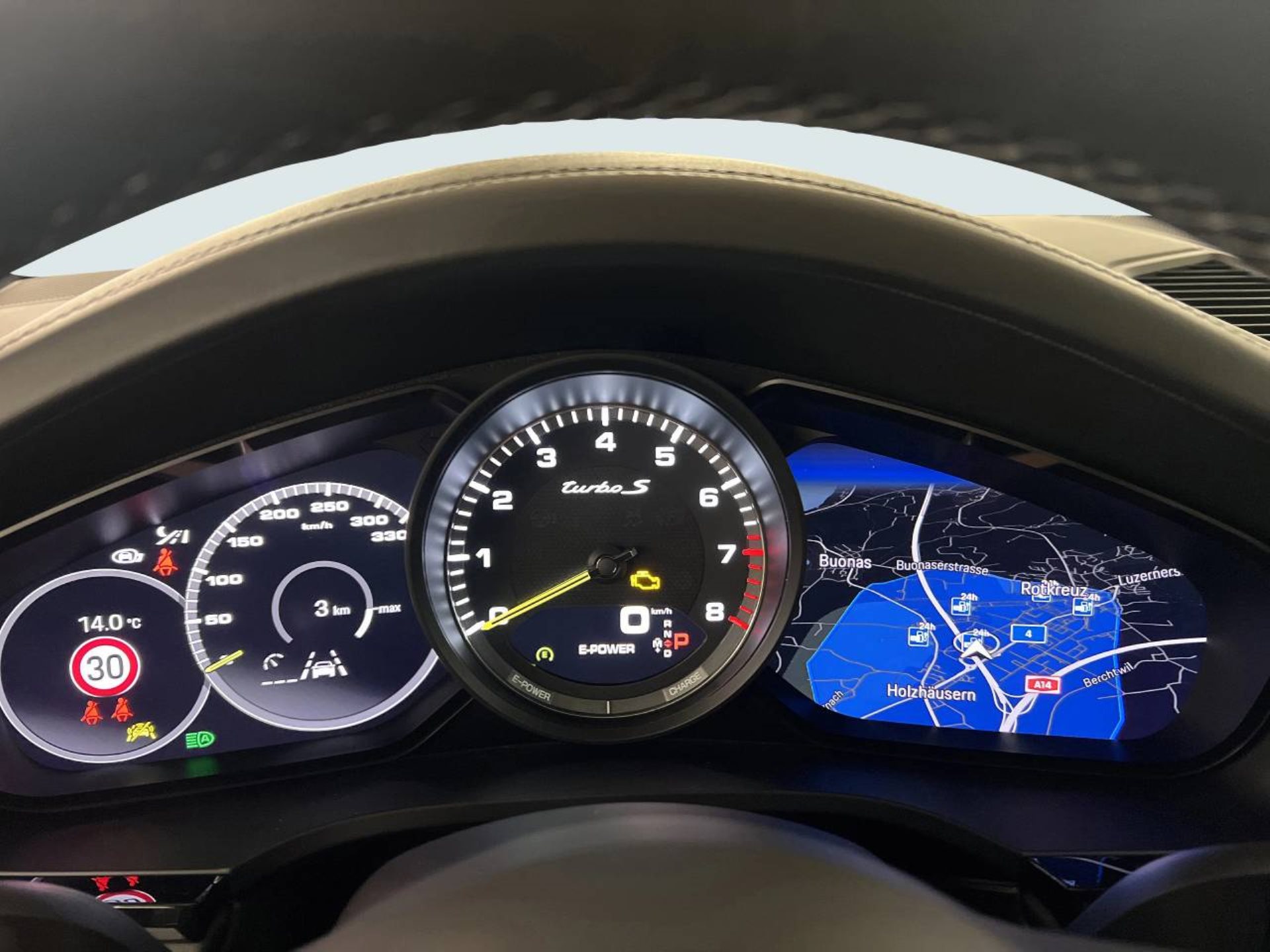 PORSCHE Cayenne Turbo S E-Hybrid Coupé-image-25