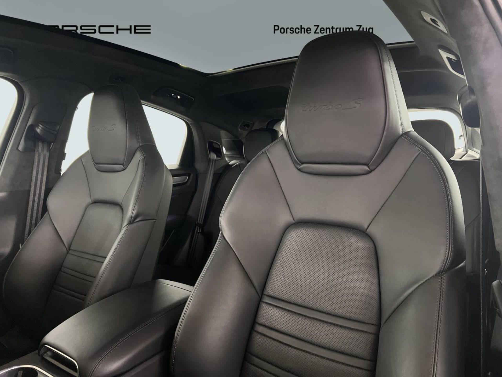 PORSCHE Cayenne Turbo S E-Hybrid Coupé-image-4