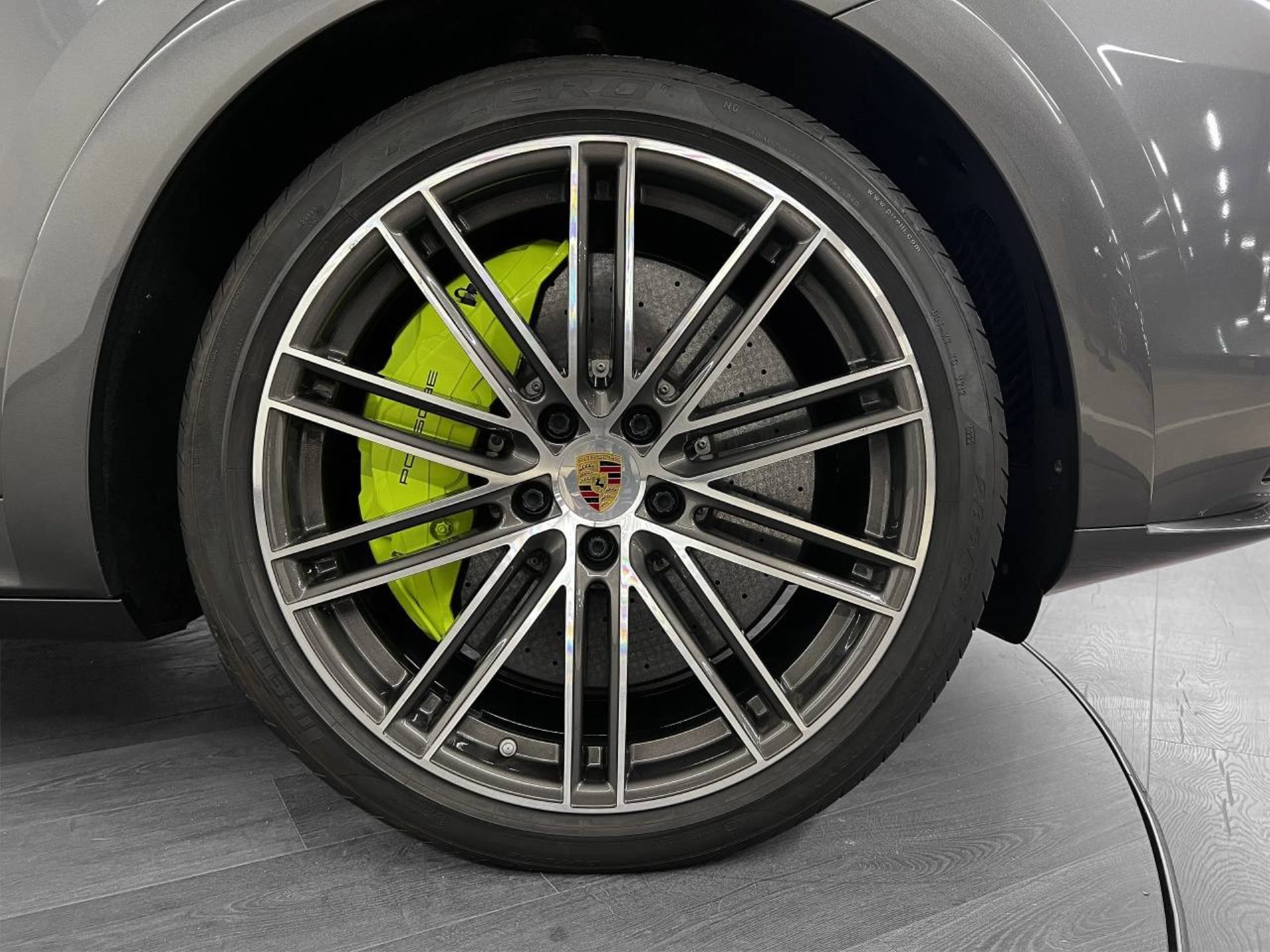 PORSCHE Cayenne Turbo S E-Hybrid Coupé-image-10