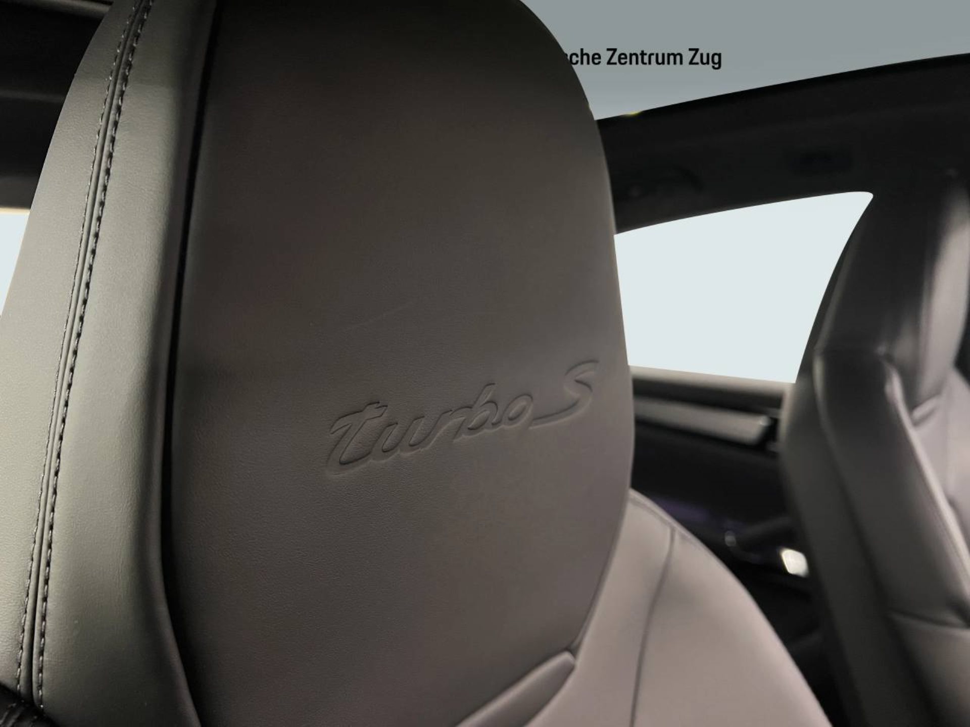 PORSCHE Cayenne Turbo S E-Hybrid Coupé-image-20