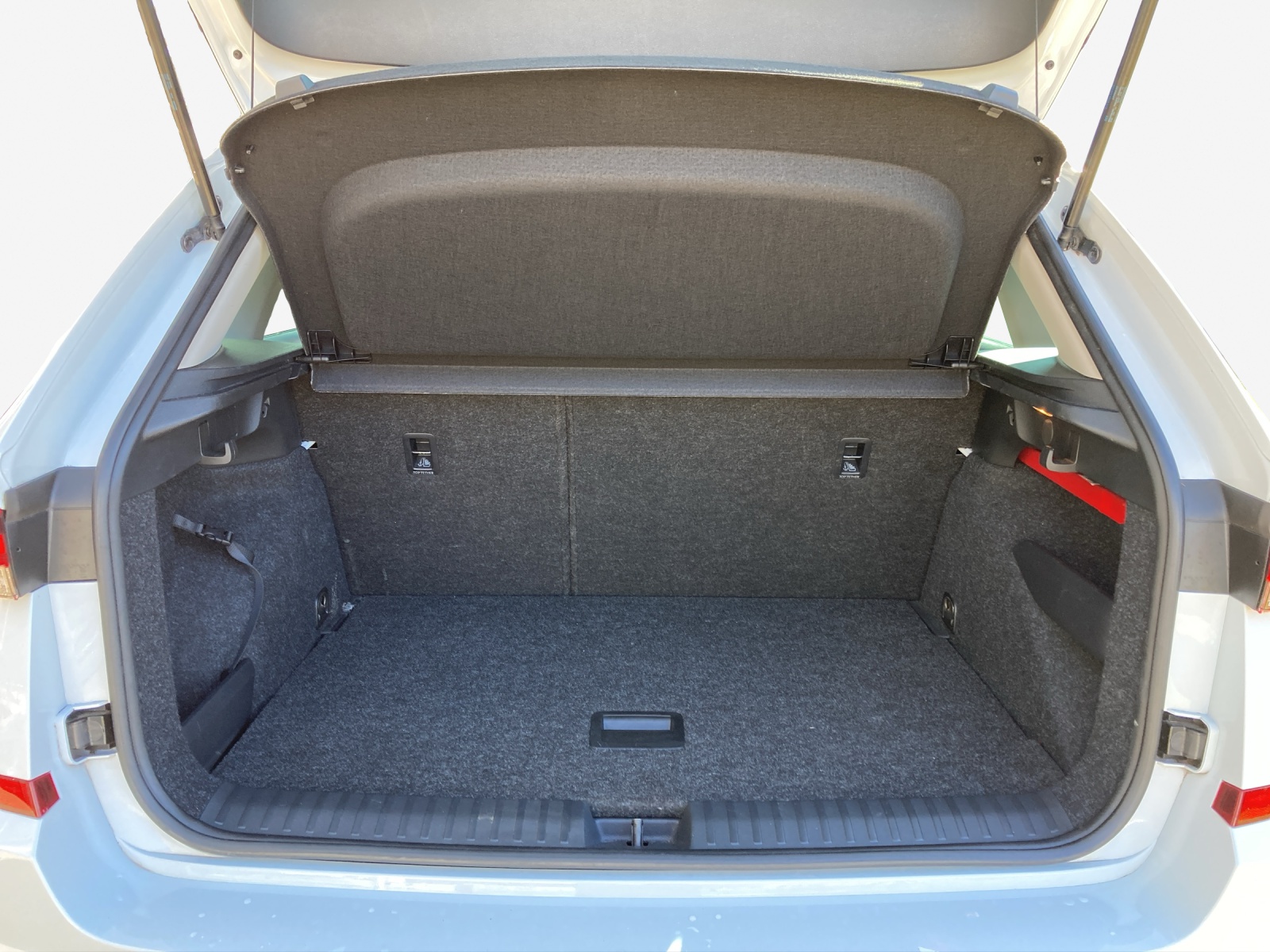 SKODA Kamiq 1.0 TSI Ambition-image-12
