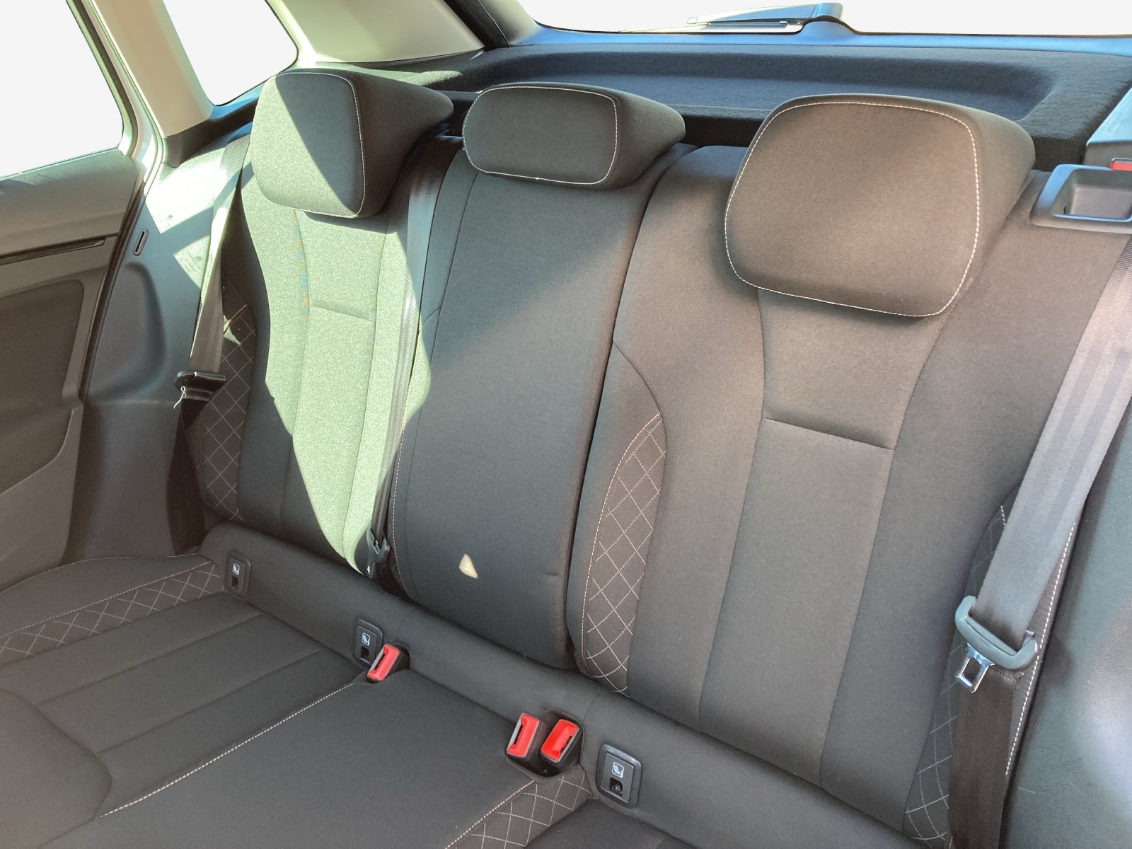 SKODA Kamiq 1.0 TSI Ambition-image-11